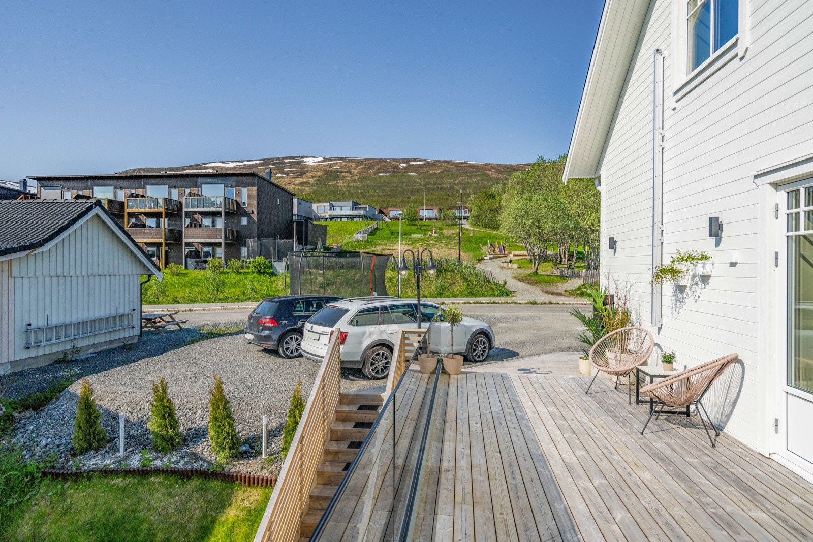 Terrassen vender mot sør og vest Galleribilde