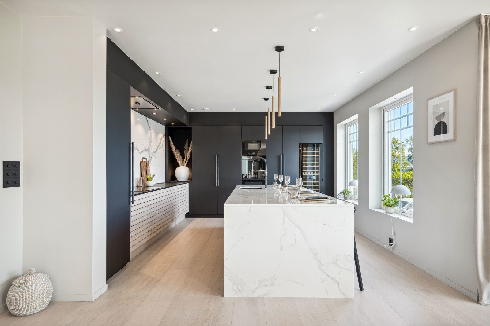 mot kjøkken Galleribilde