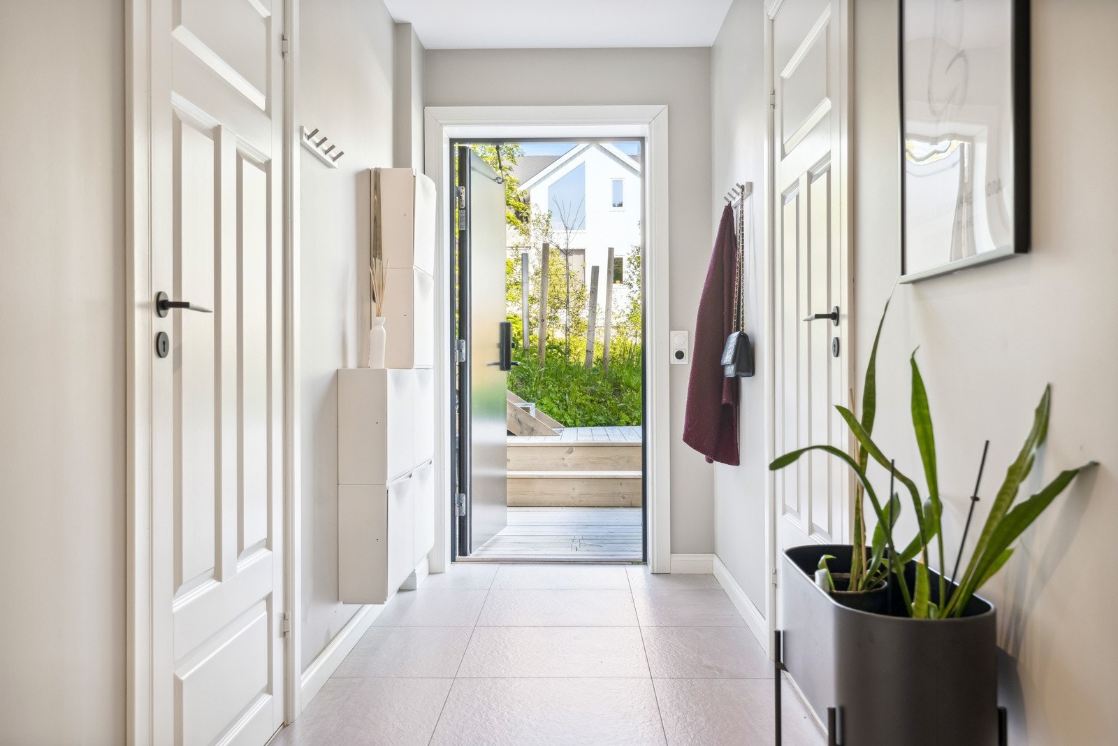 Entre i utleiedel mot nord-øst Galleribilde