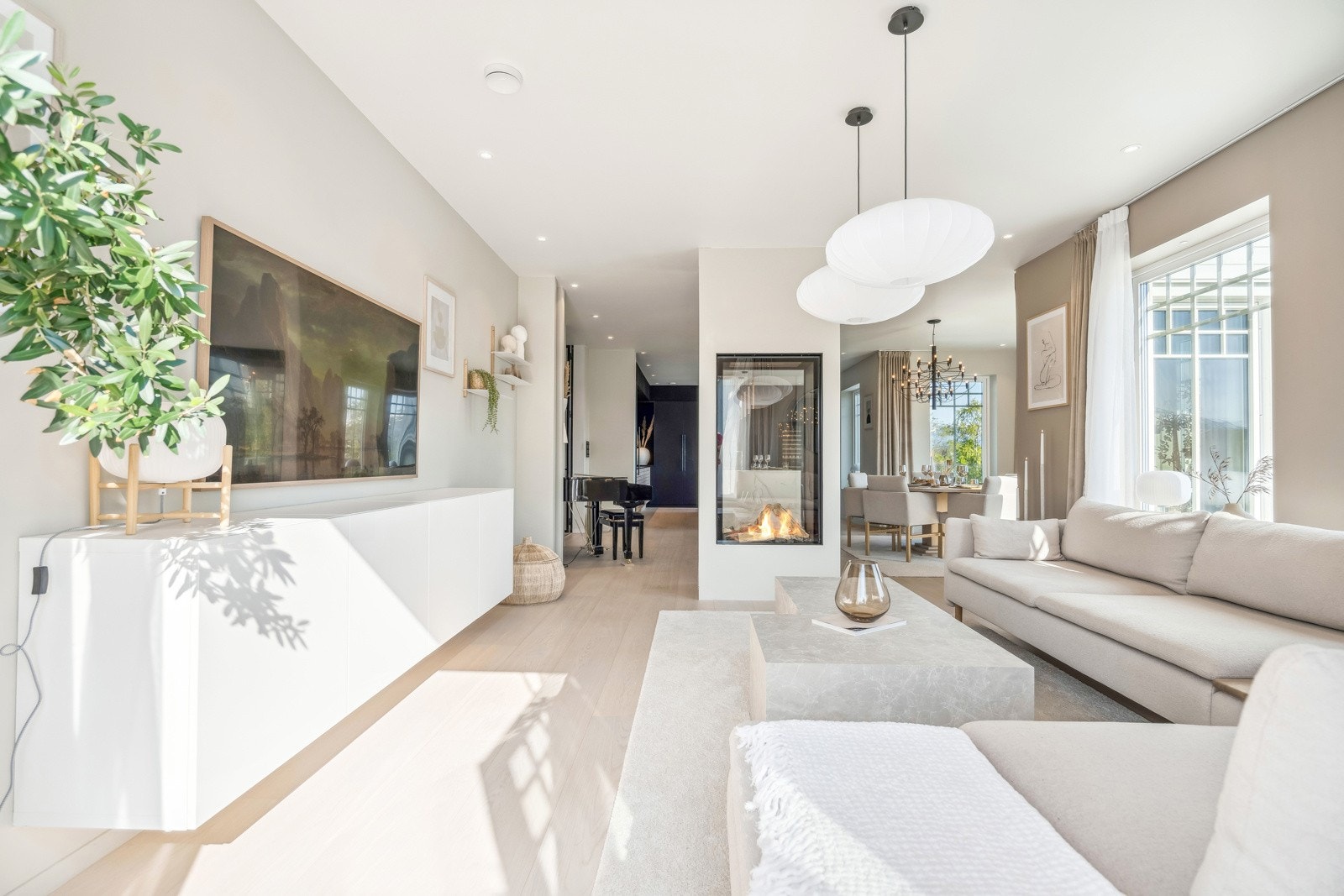 Fra Tv-stuedelen mot kjøkken Galleribilde