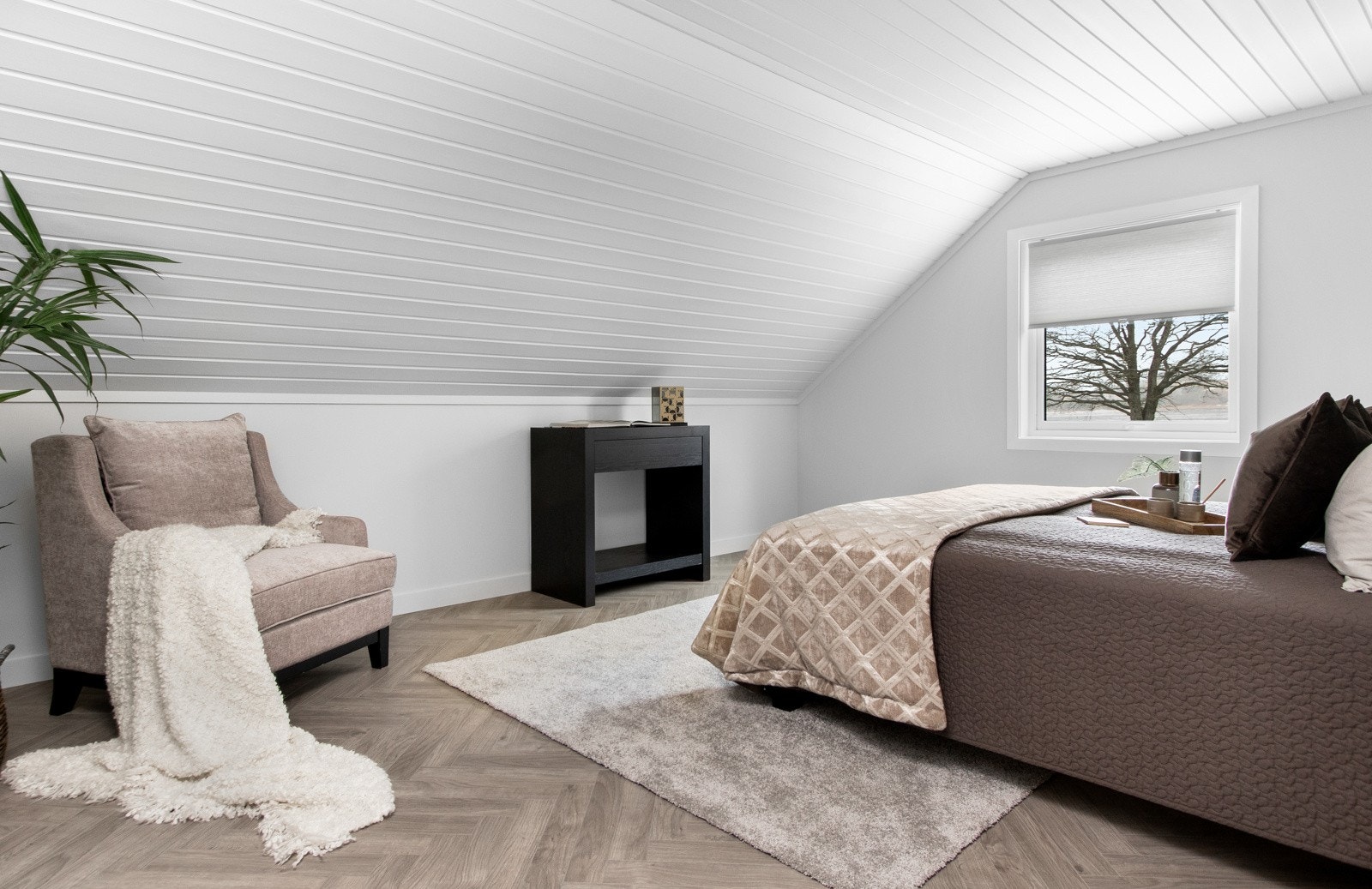 Hovedsoverommet har tilgang til walk-in closet. Galleribilde