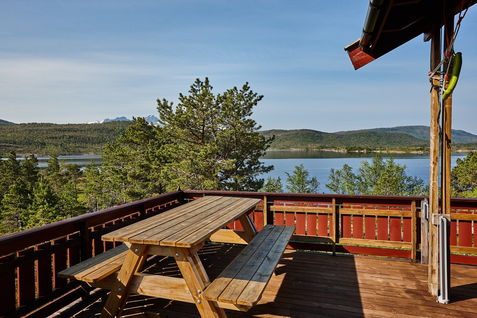 Godt med ålass på verandaen. Galleribilde