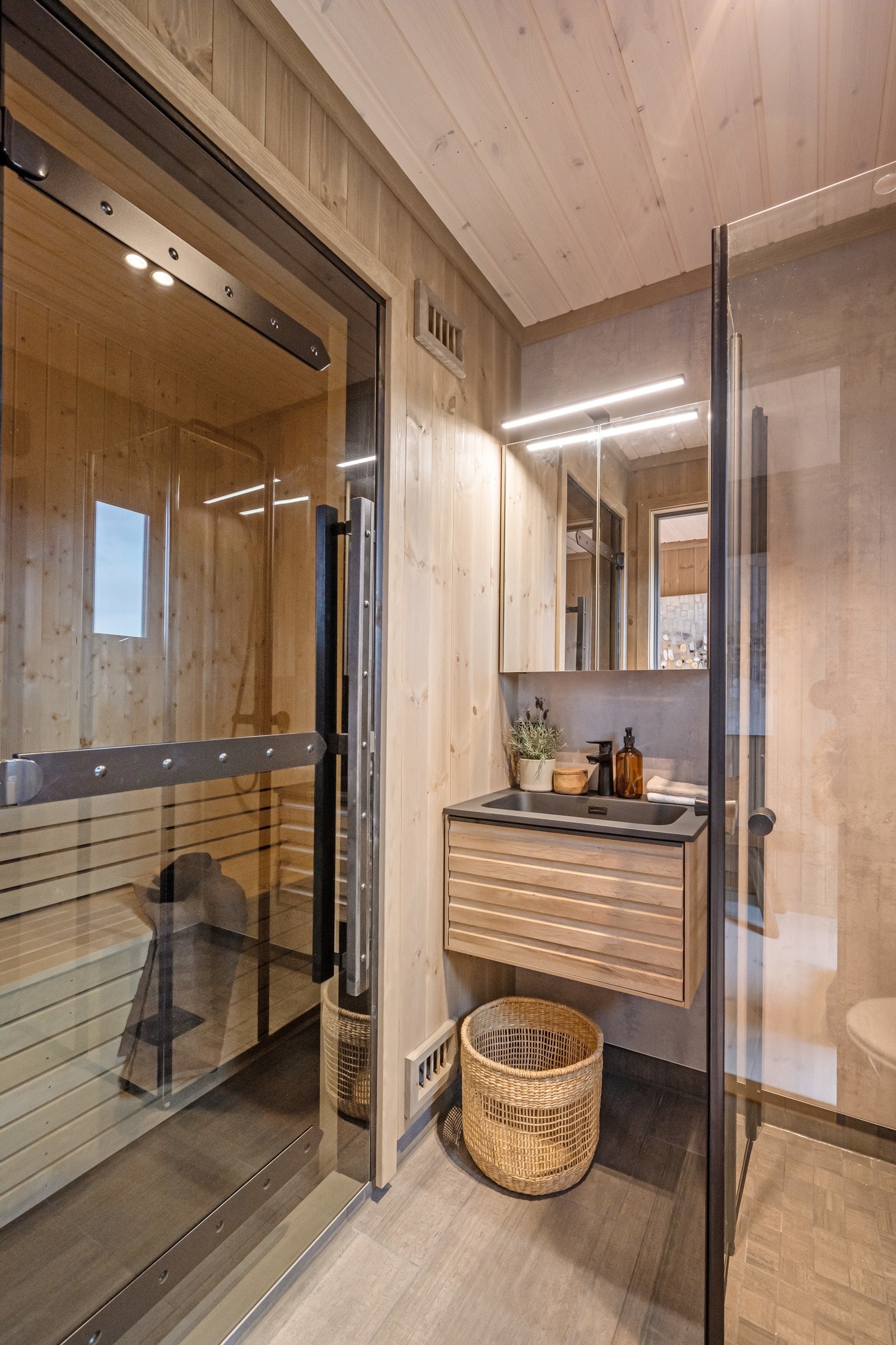 Nydelig smijernsdør inn til badstuen Galleribilde