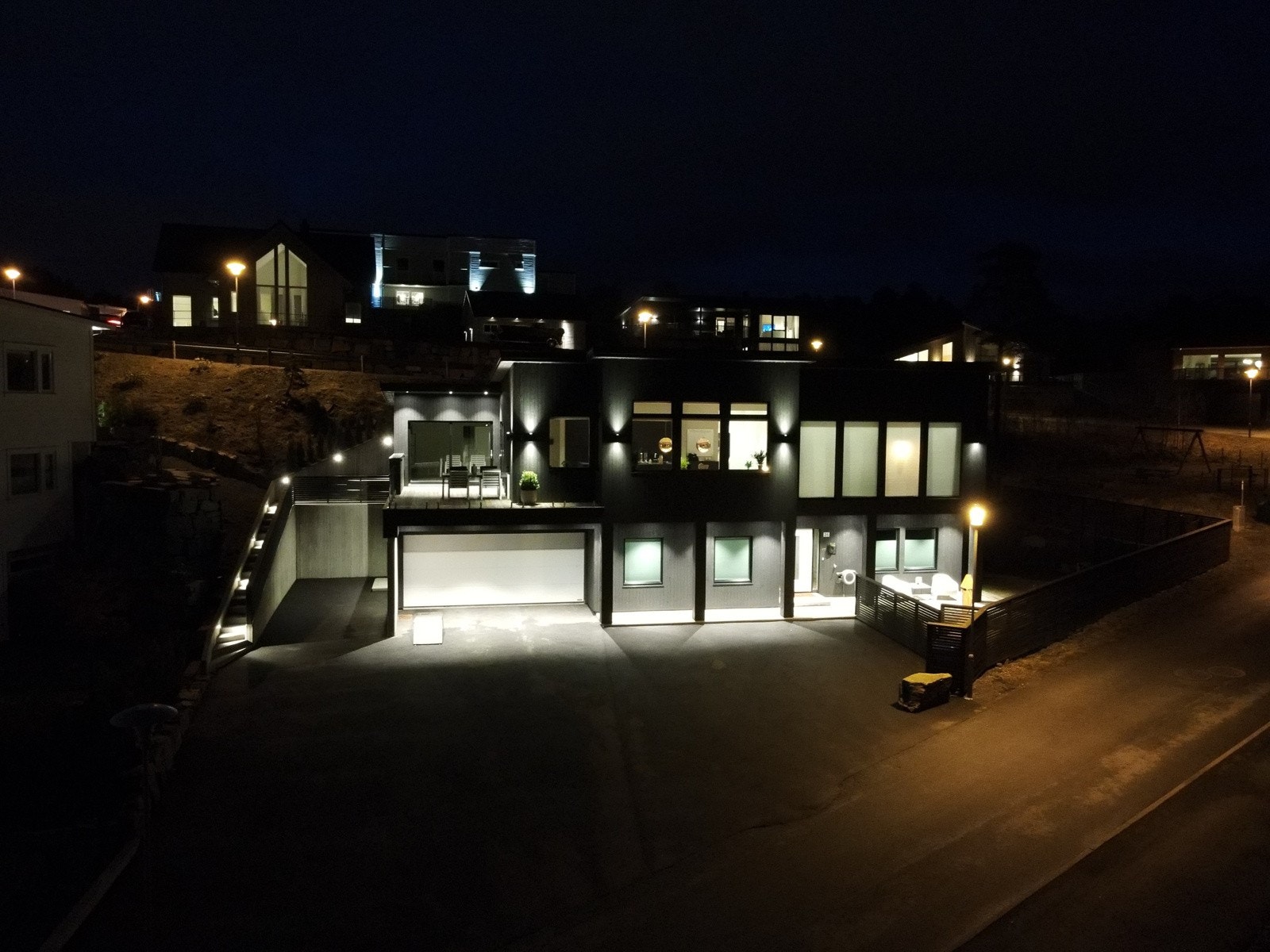 Flott belysning på kveldstid. Galleribilde