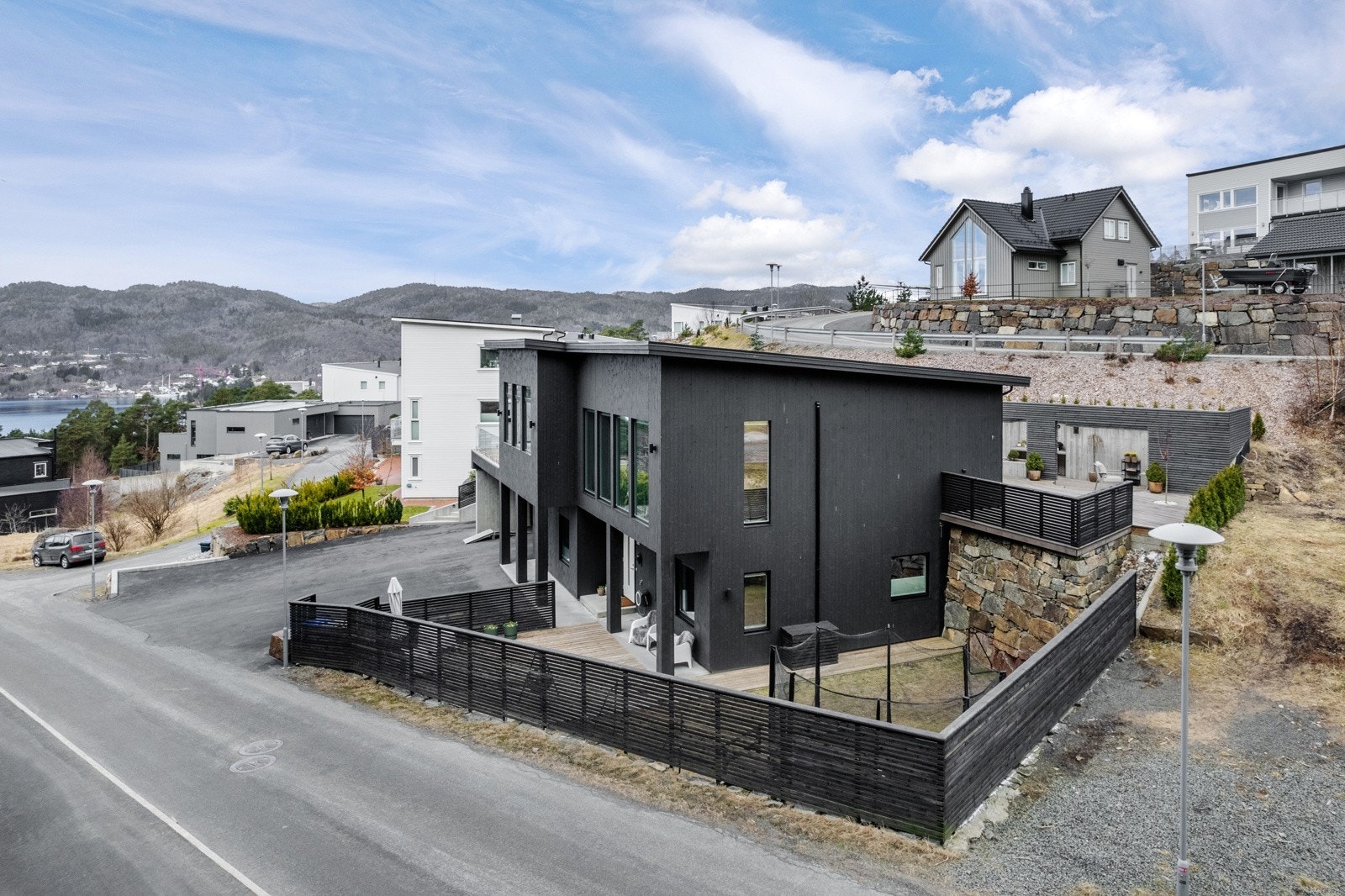 Fasade side. Galleribilde