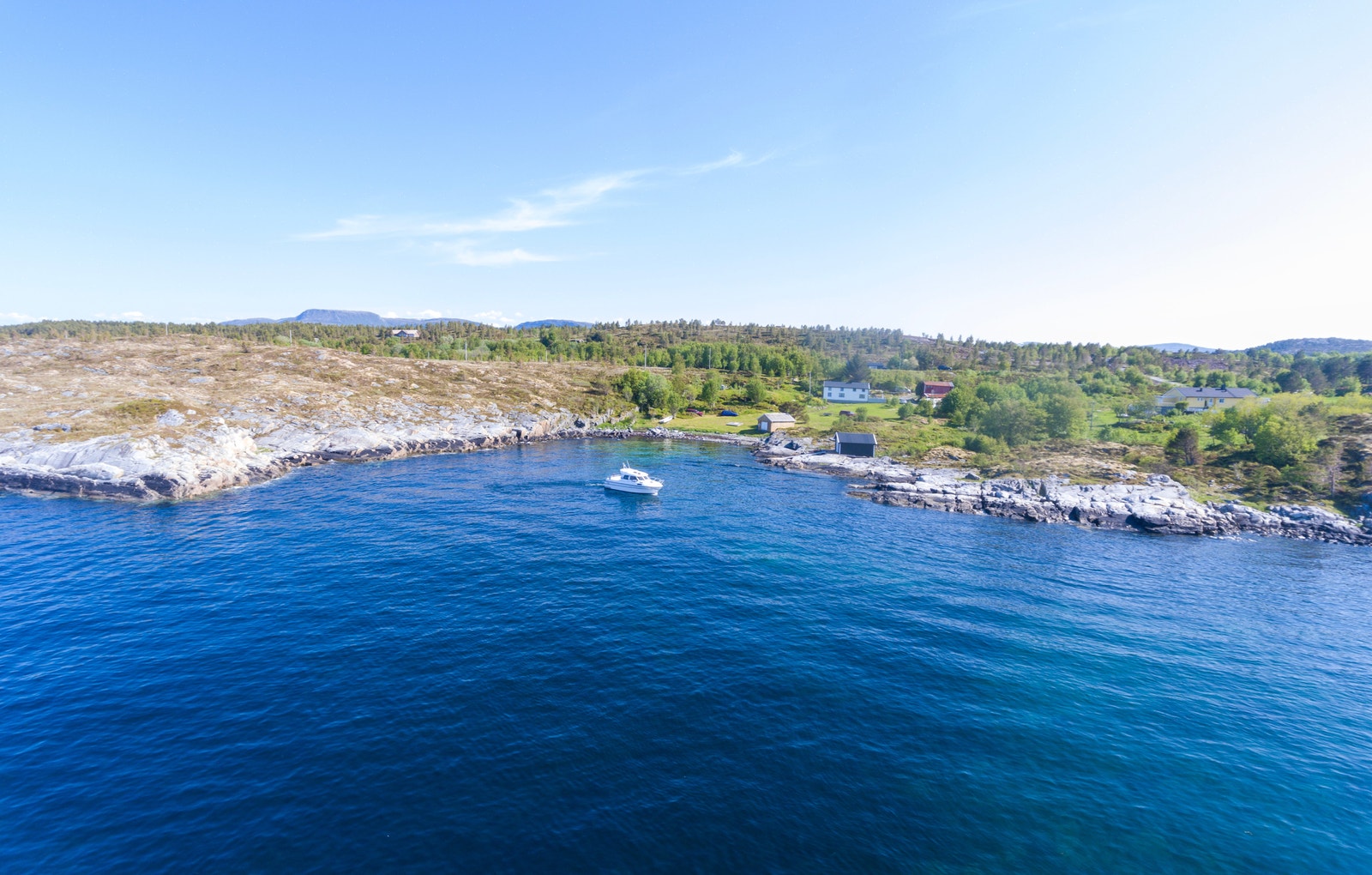 Det er kort vei til tur, jakt- og fiskemuligheter Galleribilde