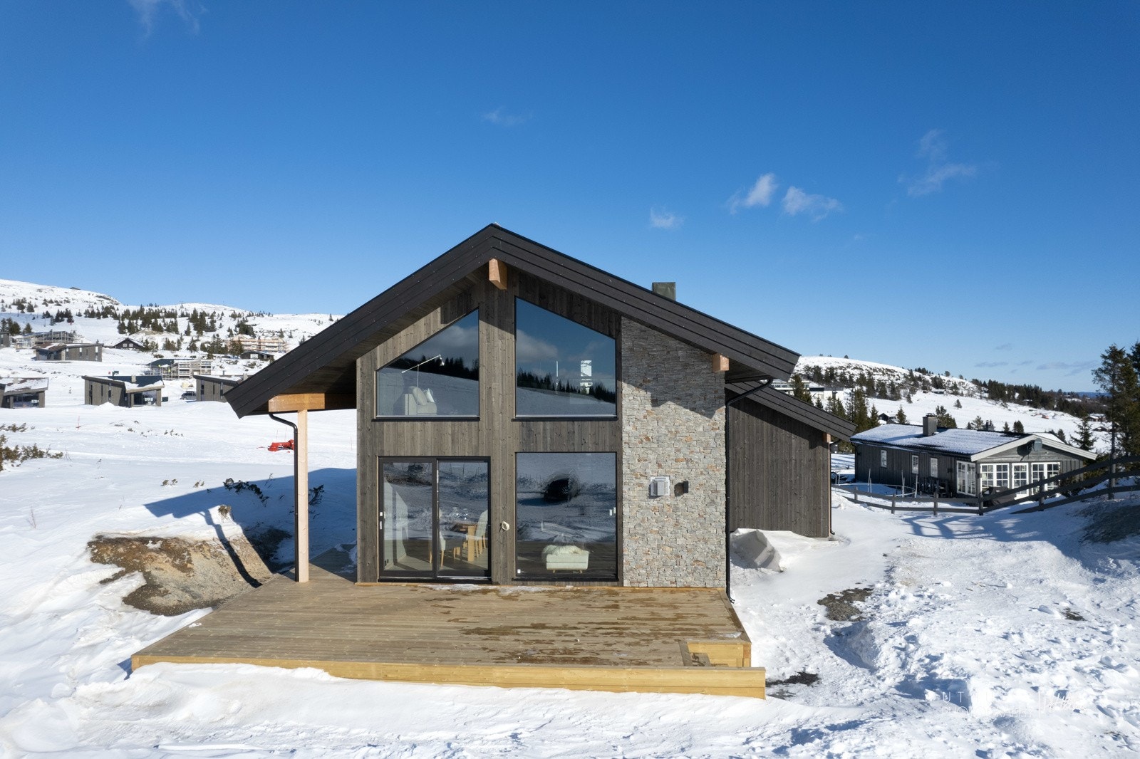 På terrassen kan man virkelig nyte fjellet! Galleribilde