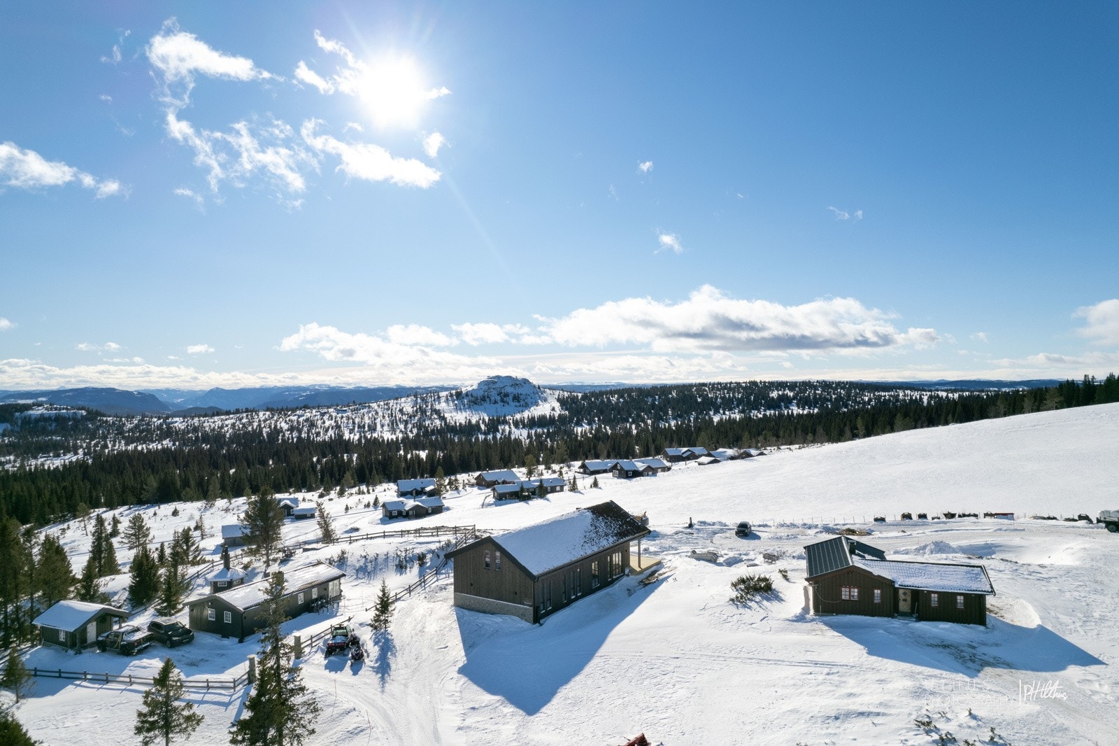 Med hyttens unike plassering ca. 1000 moh., er det et svært snøsikkert område. Galleribilde