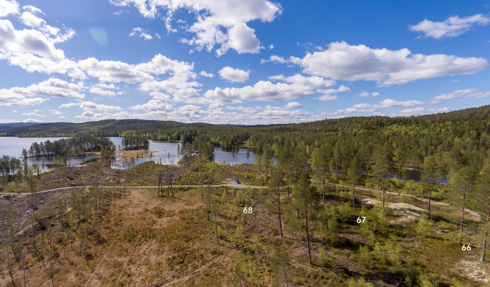 Det er anlagt veier med adkomst til alle tomter Galleribilde