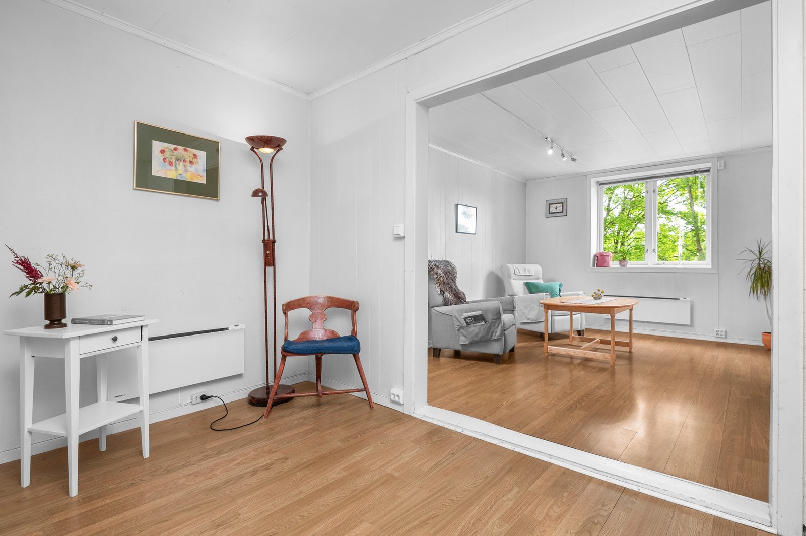 Egen lesekrok eller et spisebord Galleribilde