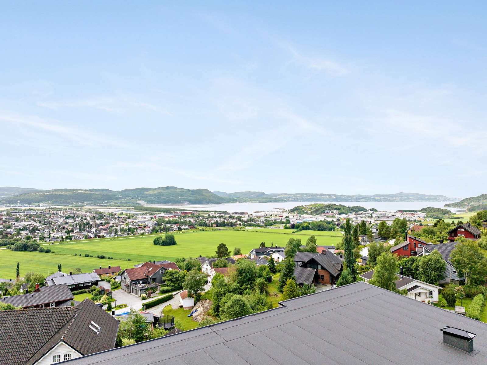 Herlig utsikt og mye sol. Galleribilde