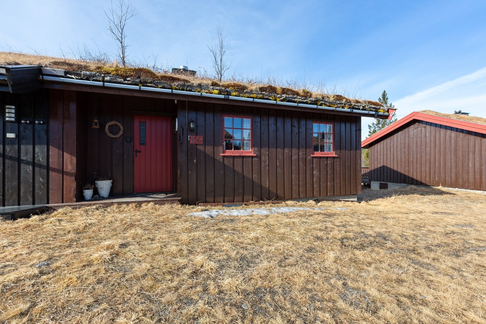 Fritidsbolig i bygning med 2 enheter med vertikaldeling. Galleribilde