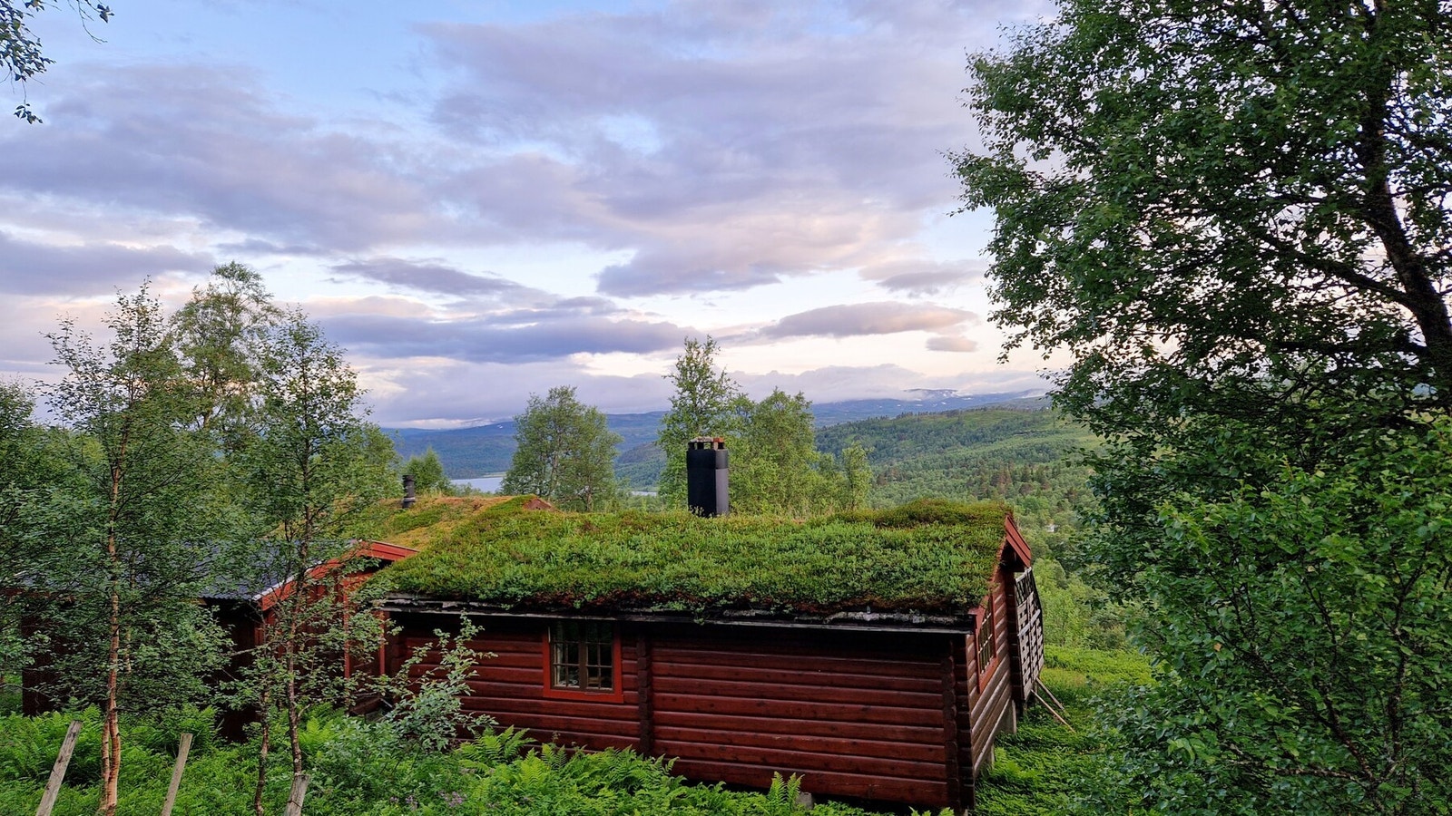 Her får du en fin beliggenhet med gode solforhold og meget pen utsikt Galleribilde