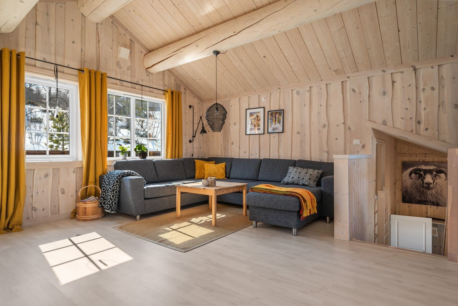Stue/kjøkken. Galleribilde