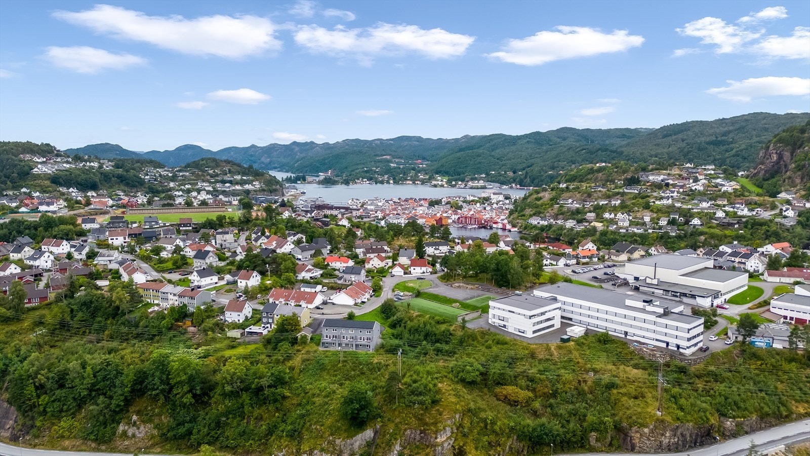 Fin gangavstand til sentrum! Galleribilde