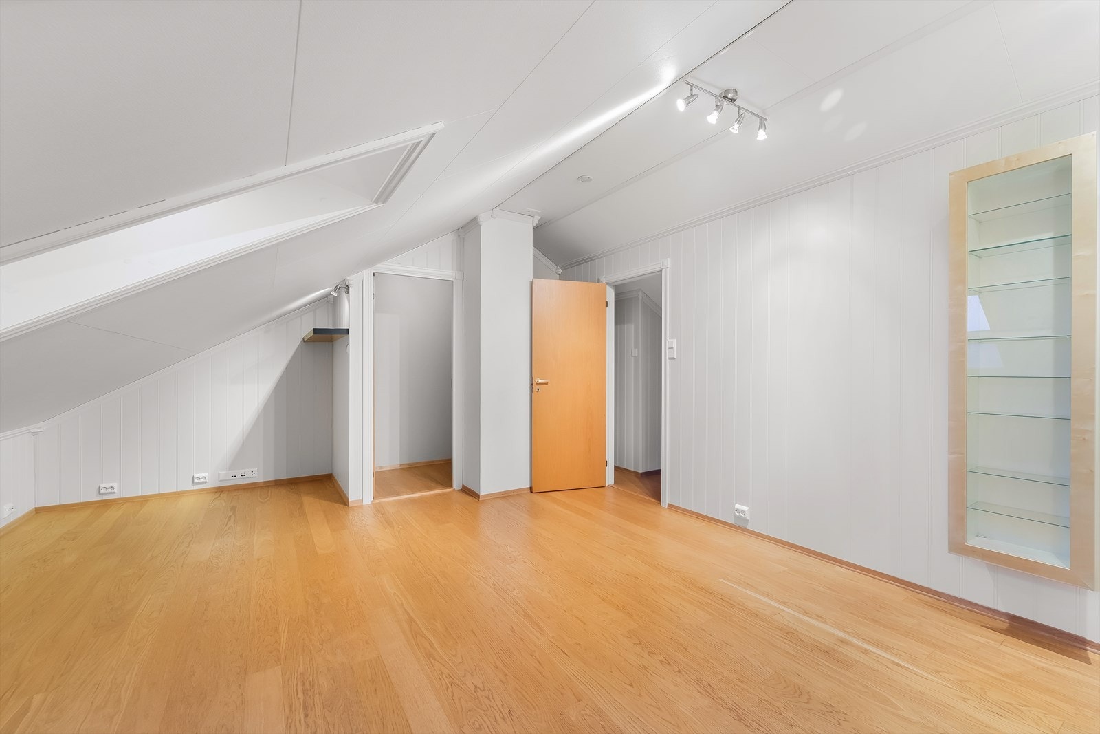 Loftsrom 1 Galleribilde