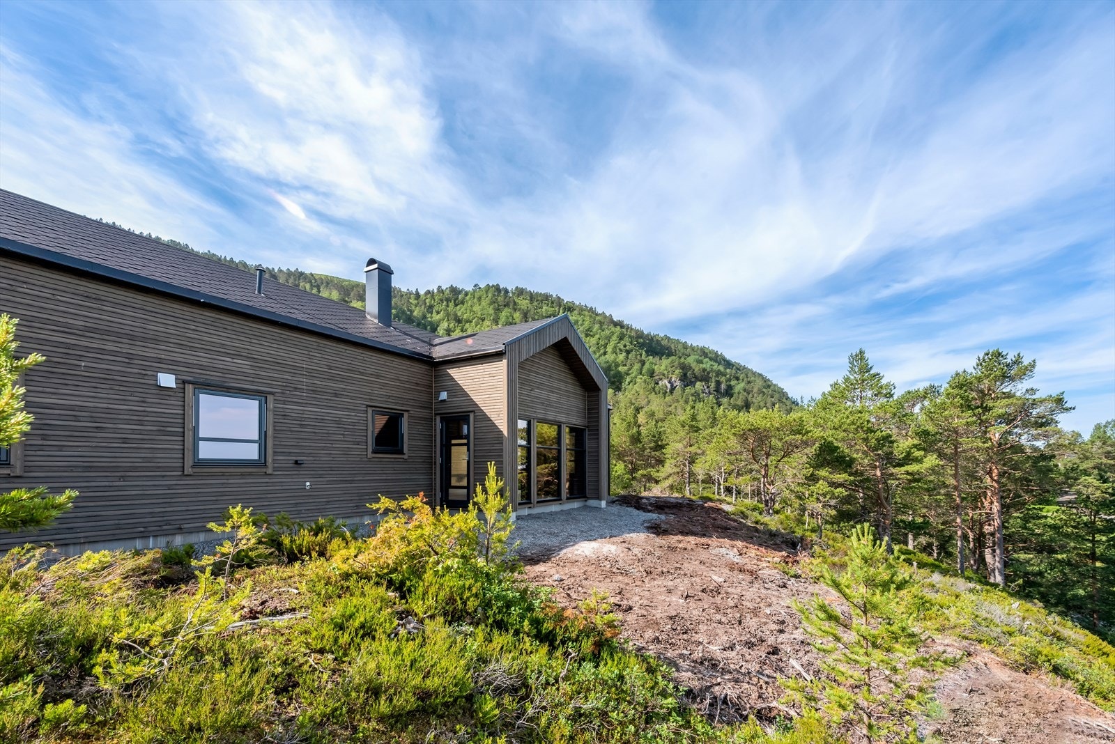 Din lokale eiendomsmegler Notar ønsker velkommen til Saltkjelen 26 Galleribilde