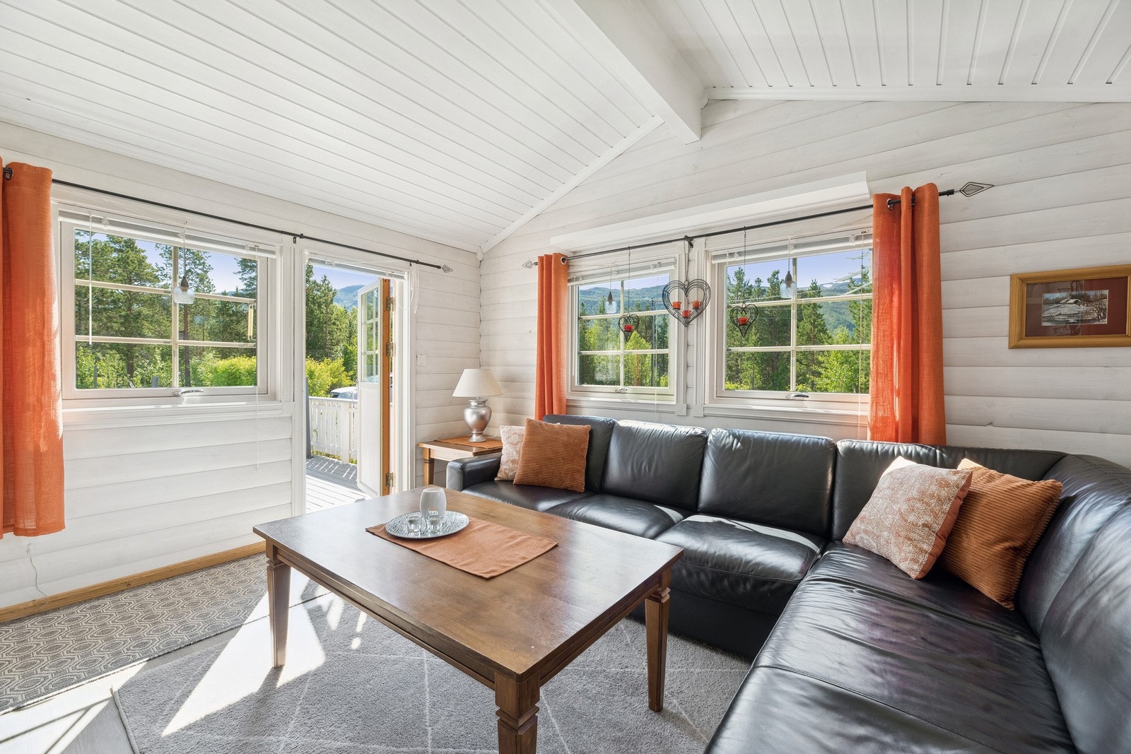 Fra stua er det adkomst til terrasse Galleribilde