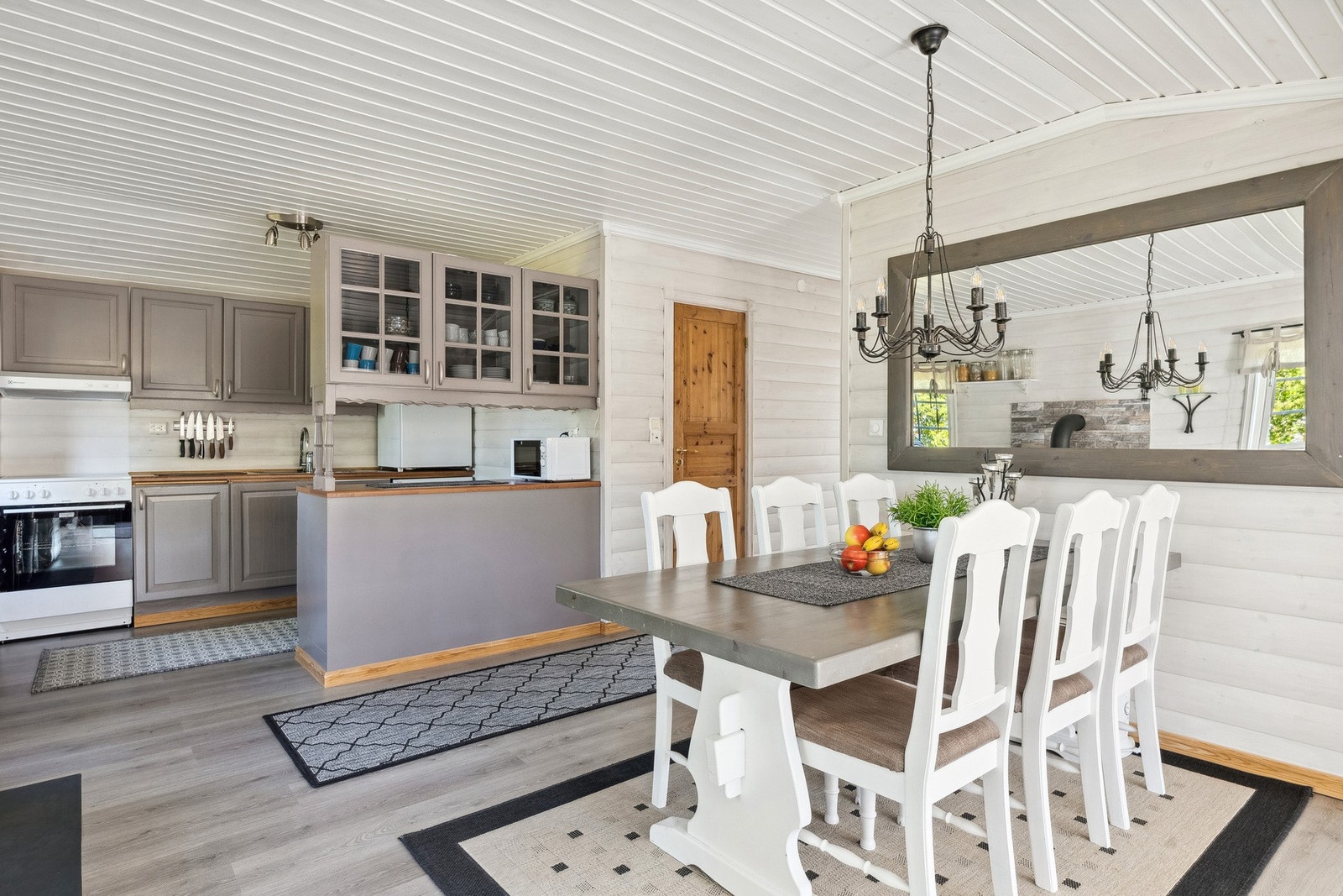 Naturlig plassering for spisegruppe Galleribilde