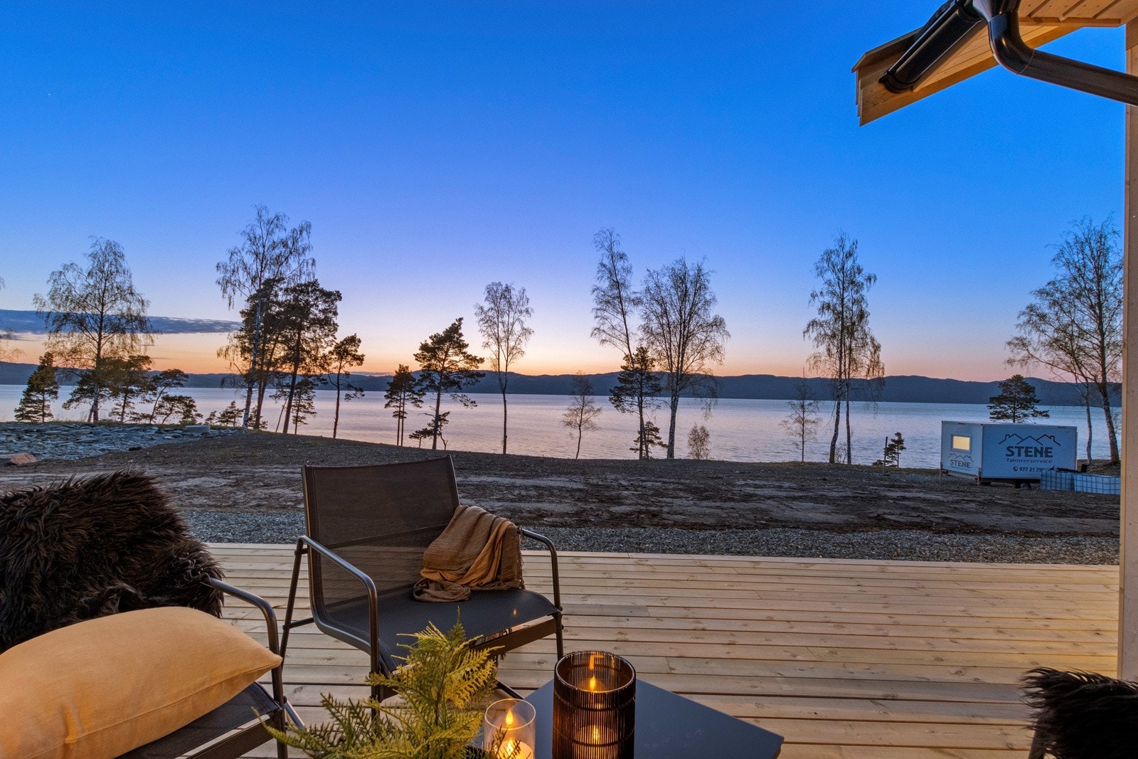 Umiddelbar nærhet til sjø og strand. Galleribilde