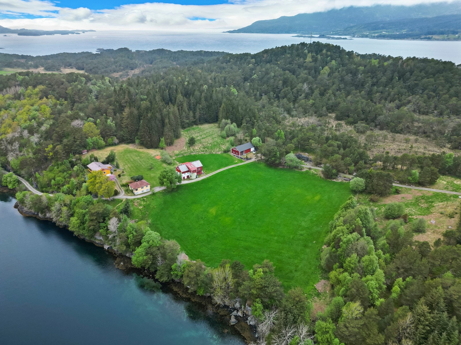 Flokeneset 59 v/Fjordane Eiendomsmegling Galleribilde