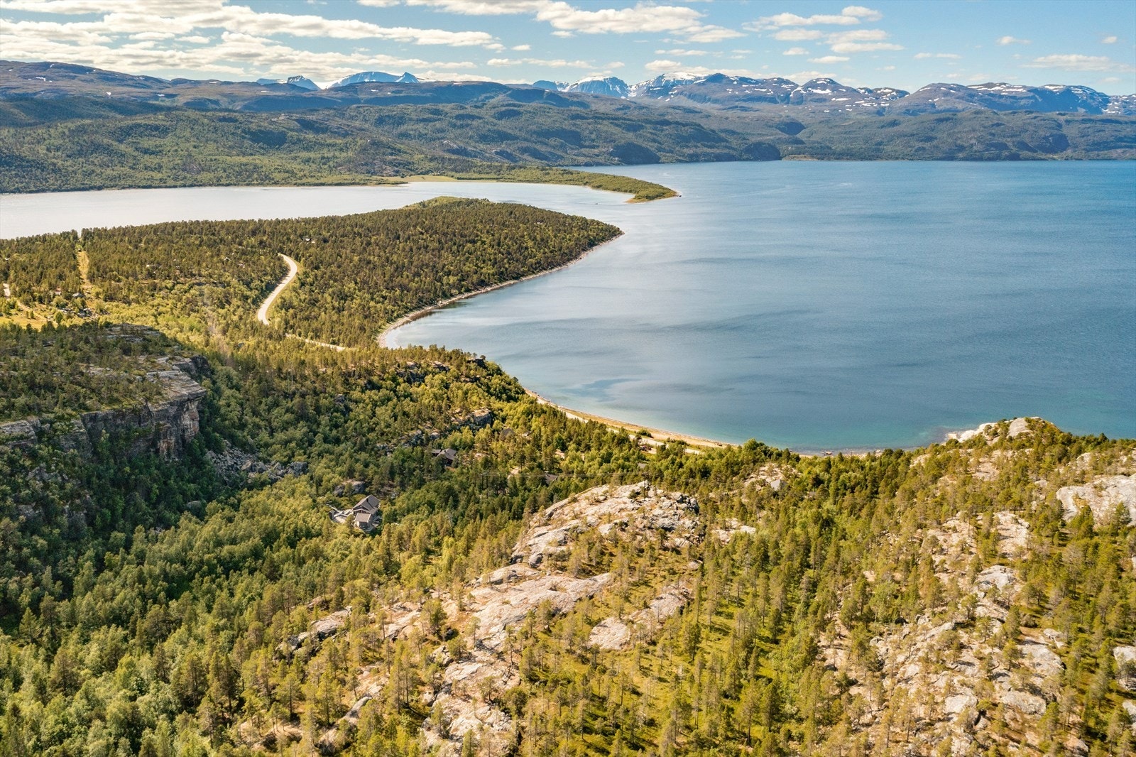 DNB Eiendom v/ Vidar Myklevoll har gleden av å presentere "Rekbukta tomt 31" Galleribilde