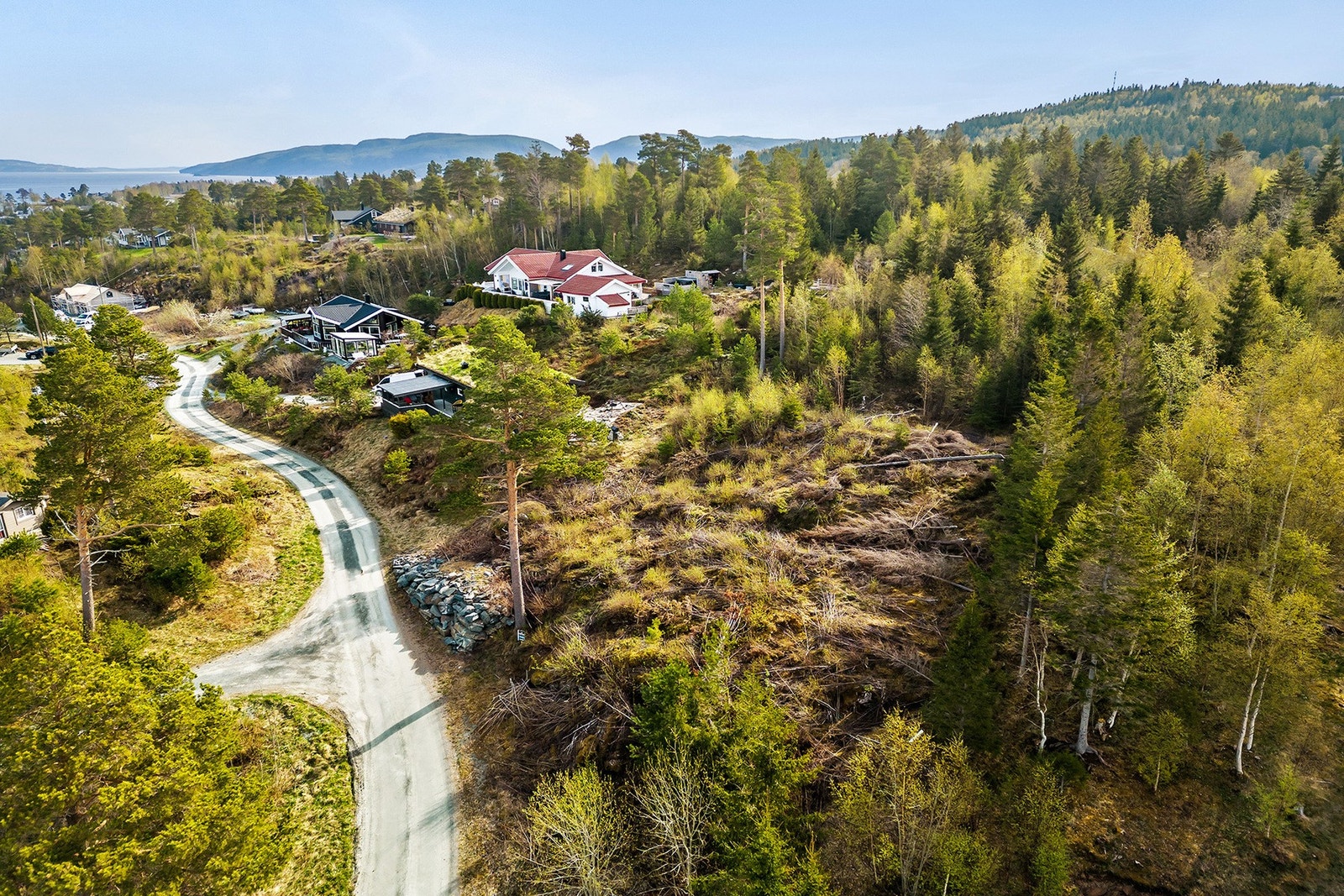 Tomten er på totalt 1 272 kvm Galleribilde