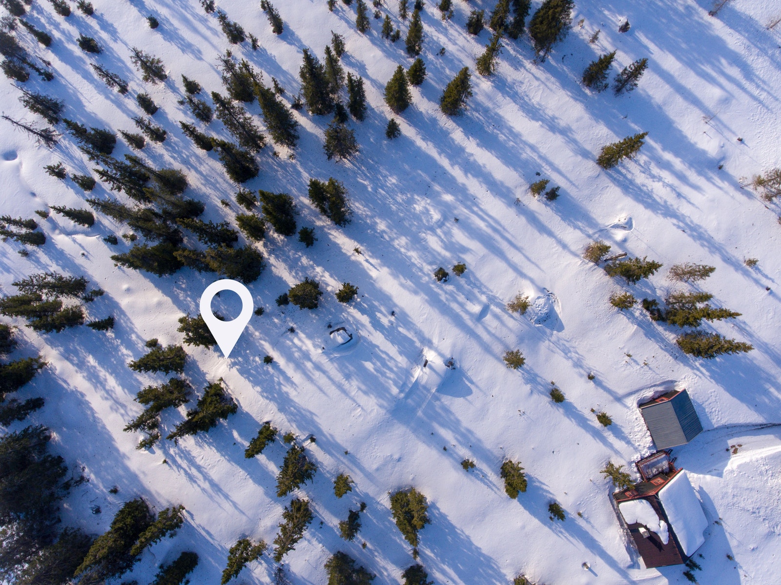 Hundbergslivegen 5 har fri utsikt mot sør og vest Galleribilde