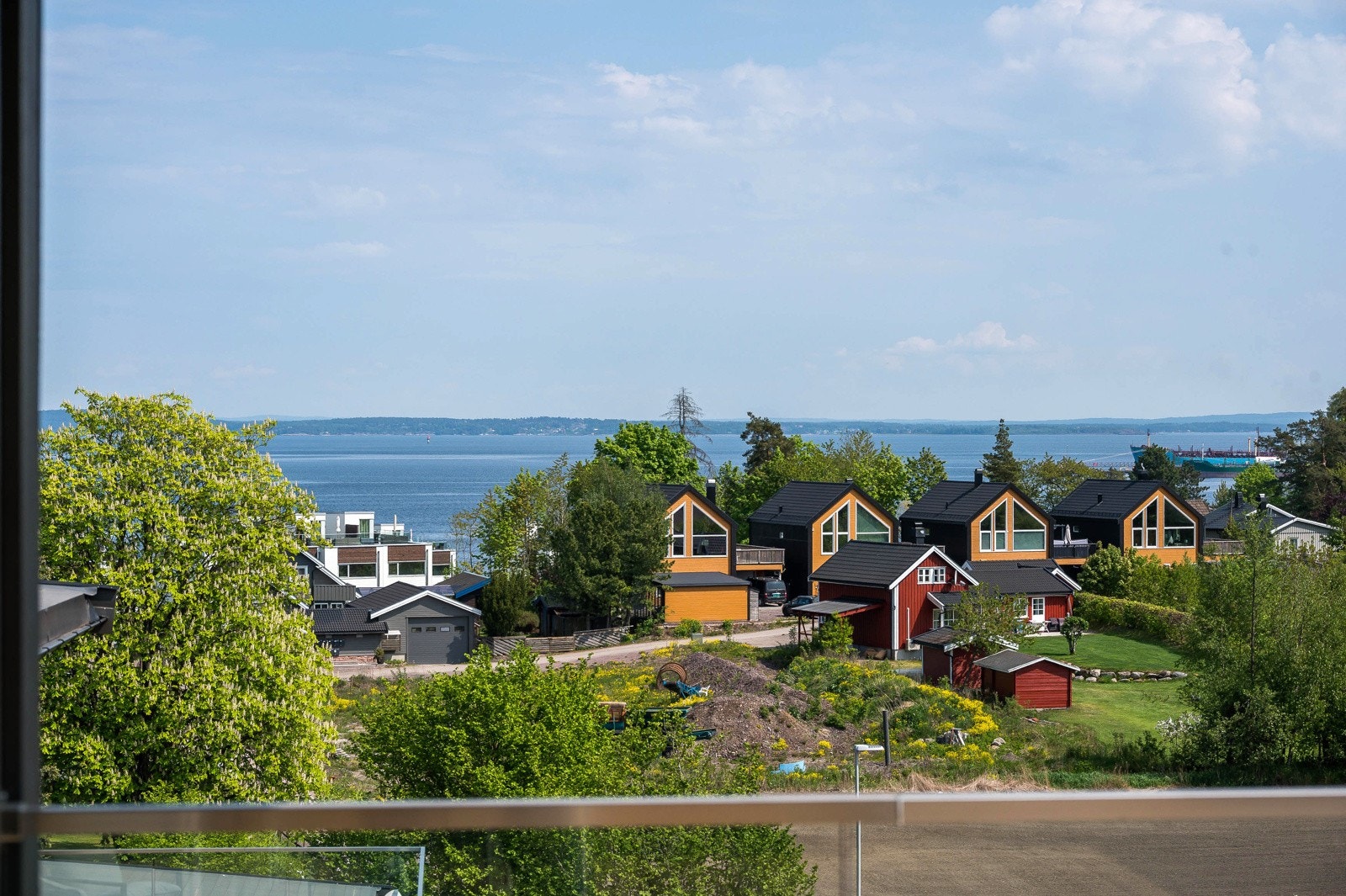 Herlig utsikt fra boligen over sjøen mot Østfold Galleribilde