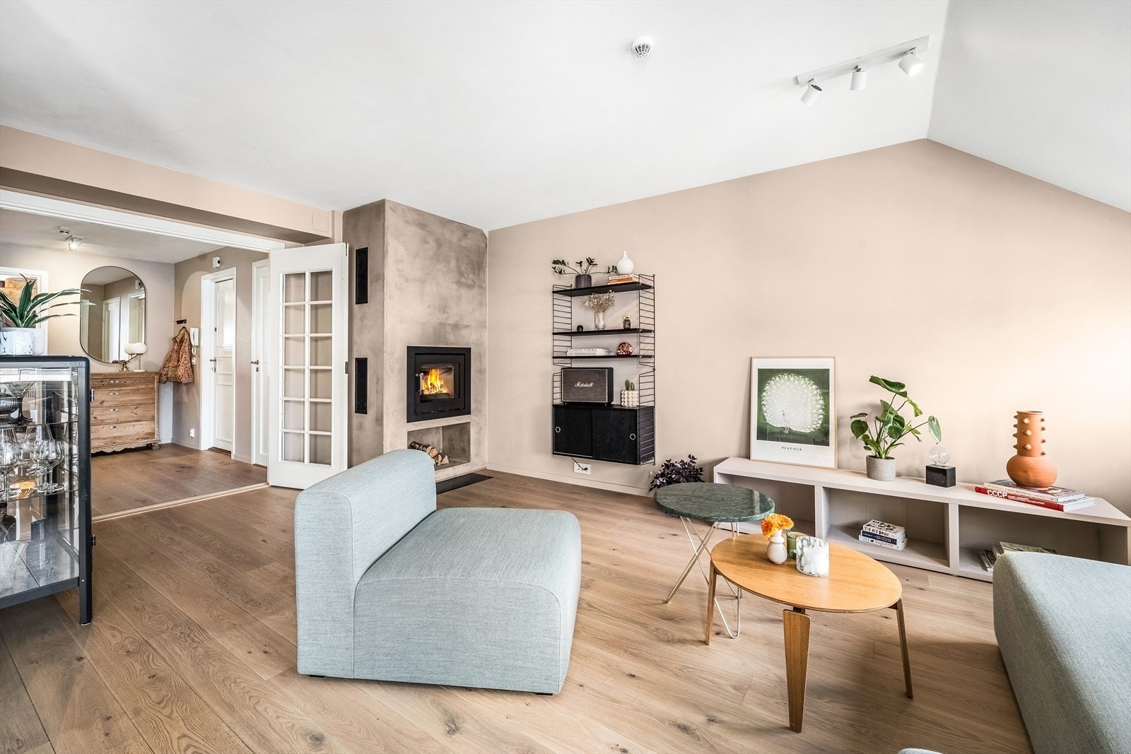 Nytt gulv, sparklet og malt vegger i alle rom 2020 Galleribilde