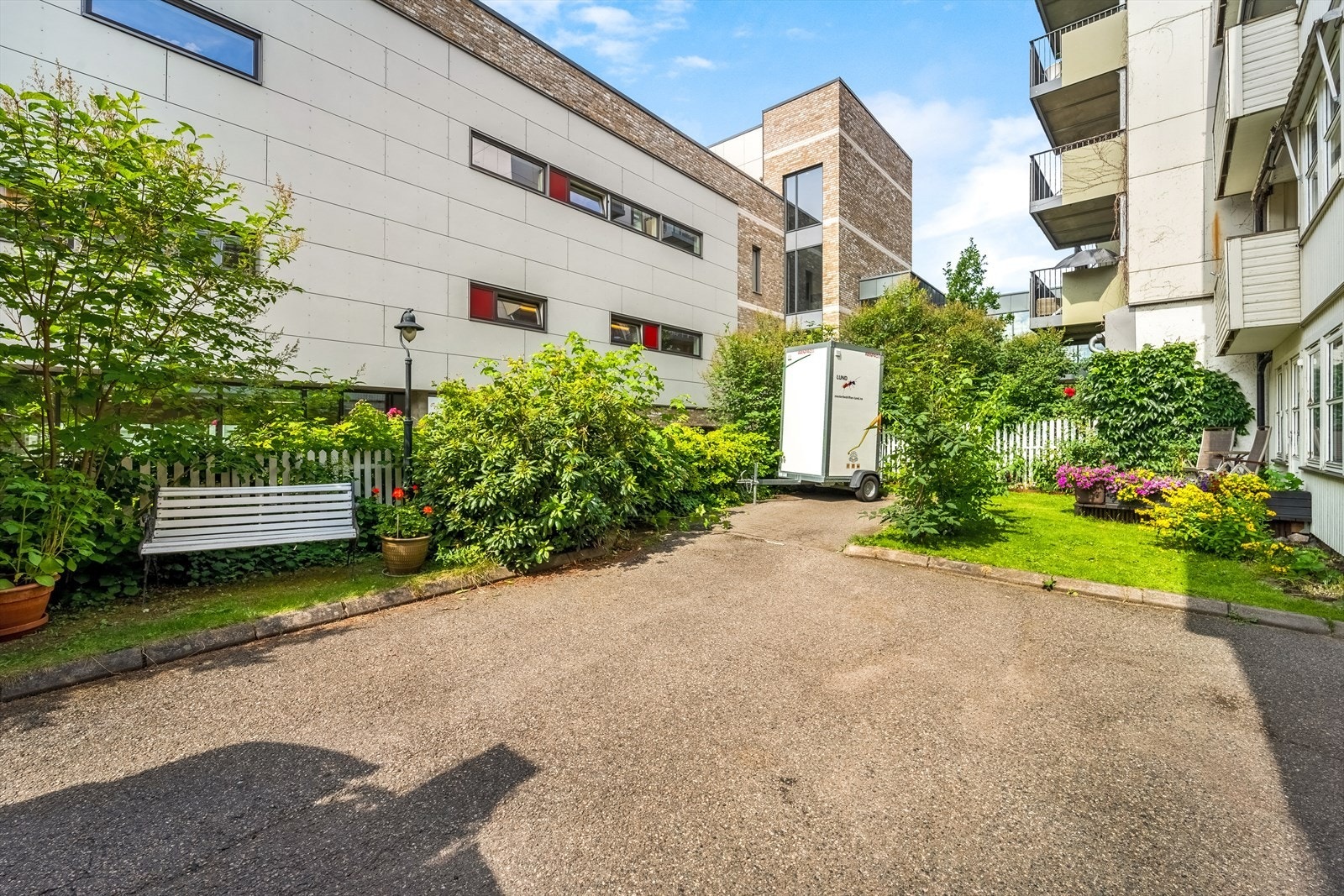 Sameiets bakgård Galleribilde