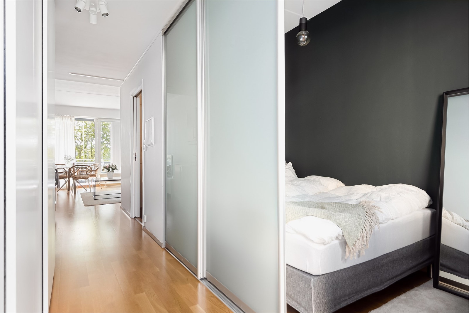 Sovealkoven er på 5 kvm og har plass til seng og eventuelt pult/kommode. Galleribilde