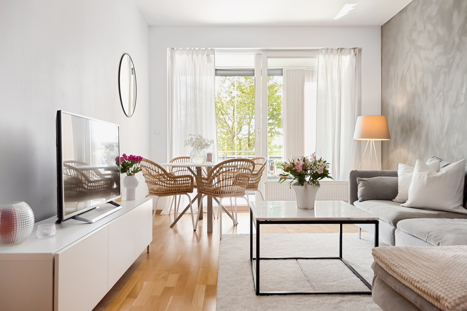 Velkommen til Bjørnsons gate 2 - og denne lekre 2-roms selveieleiligheten beliggende i et veletablert nabolag på Rosenborg! Galleribilde