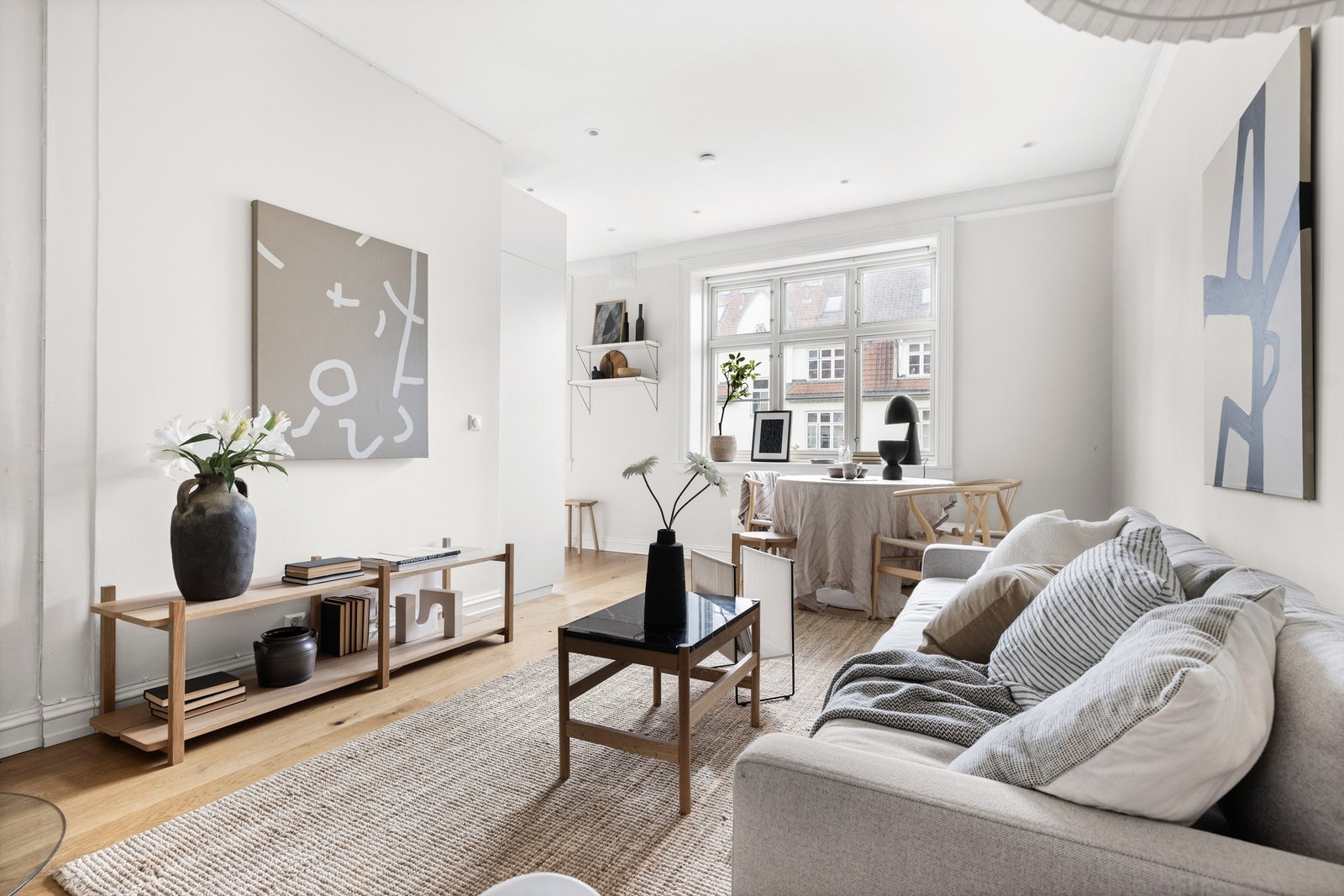 Arealeffektiv og pen 2-roms med populær beliggenhet! Galleribilde