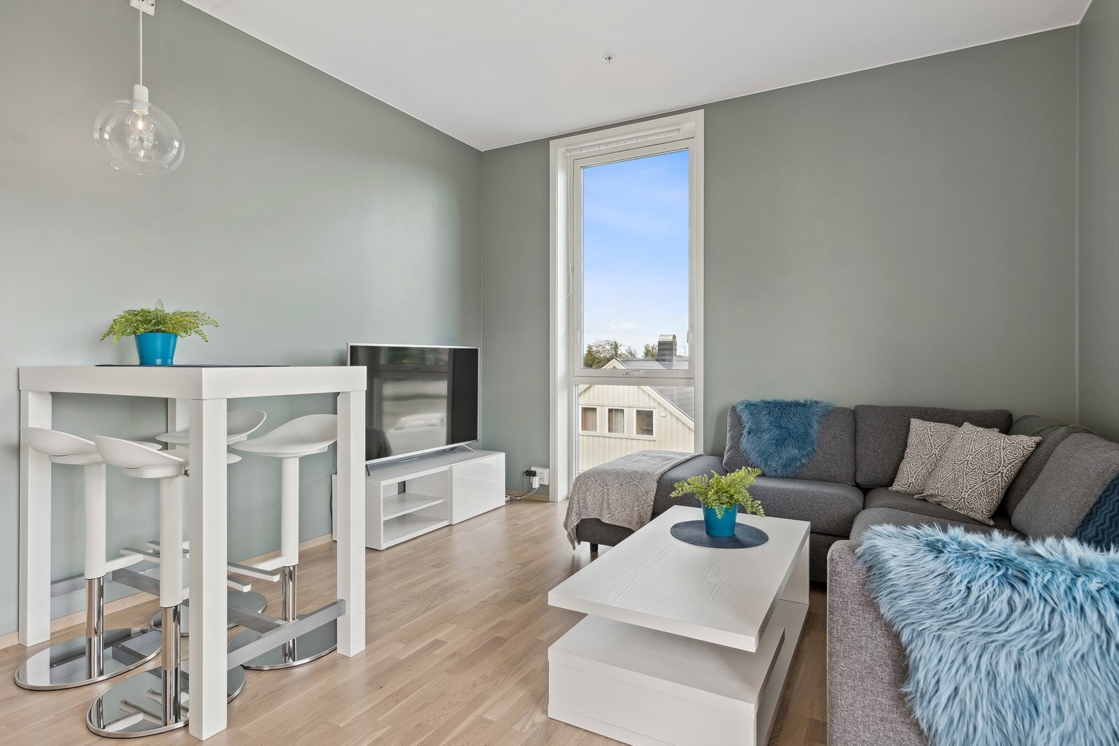 Leiligheten har lite slitasje, og har fått TG 0 på alle punkter undersøkt av takstmann. Galleribilde