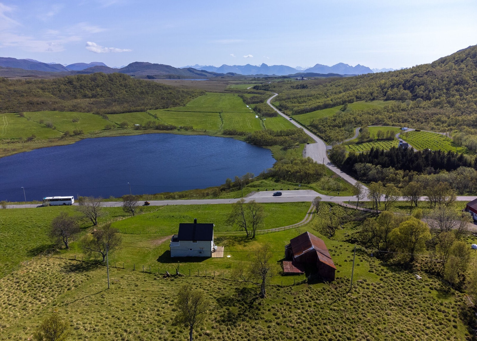 Eiendommen sett fra lufta Galleribilde