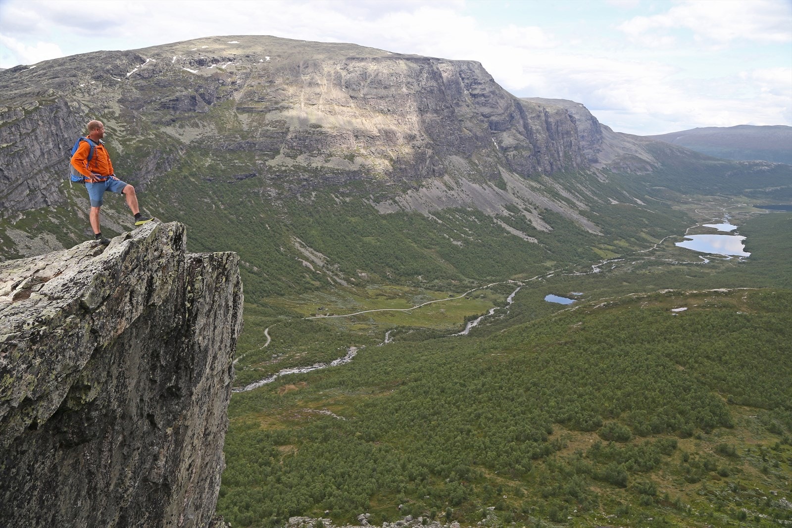 Hemsedal har flotte toppturmuligheter, både sommer og vinter. Foto Nils-Erik Bjørholt. Galleribilde