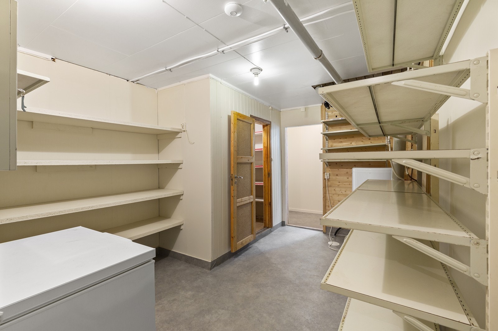 Bod i kjeller Galleribilde