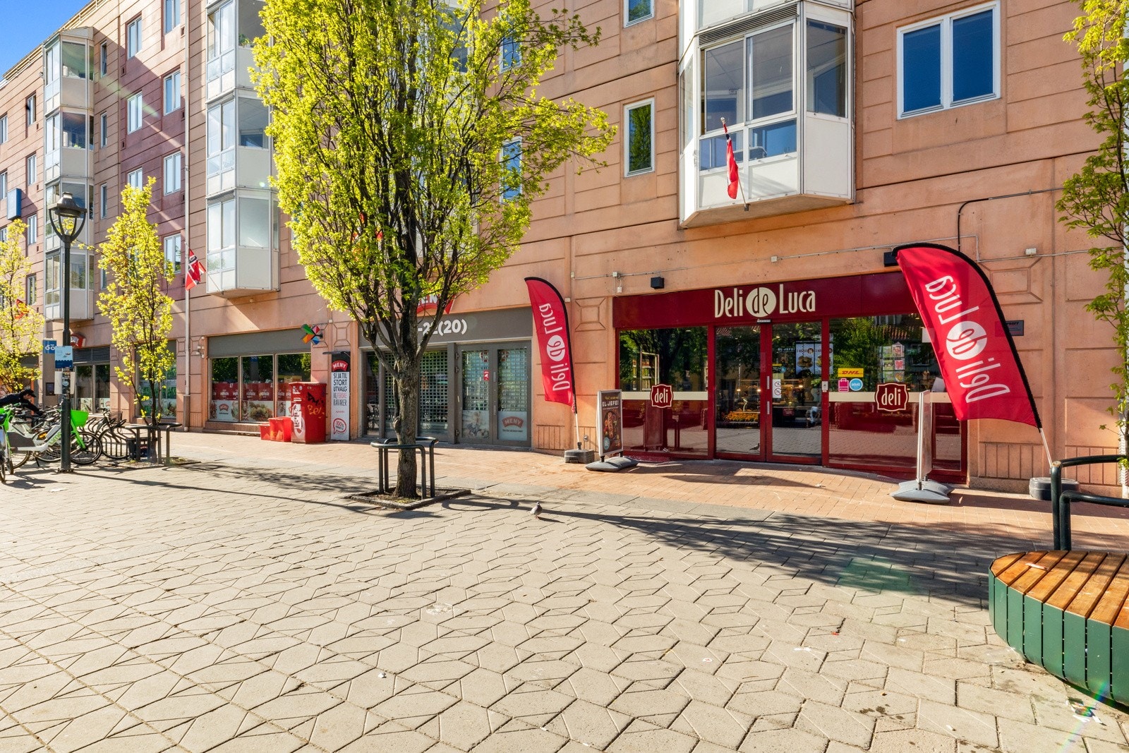 Grønland er en pulserende bydel med et yrende folkeliv, koselige restauranter og mange utesteder. Galleribilde