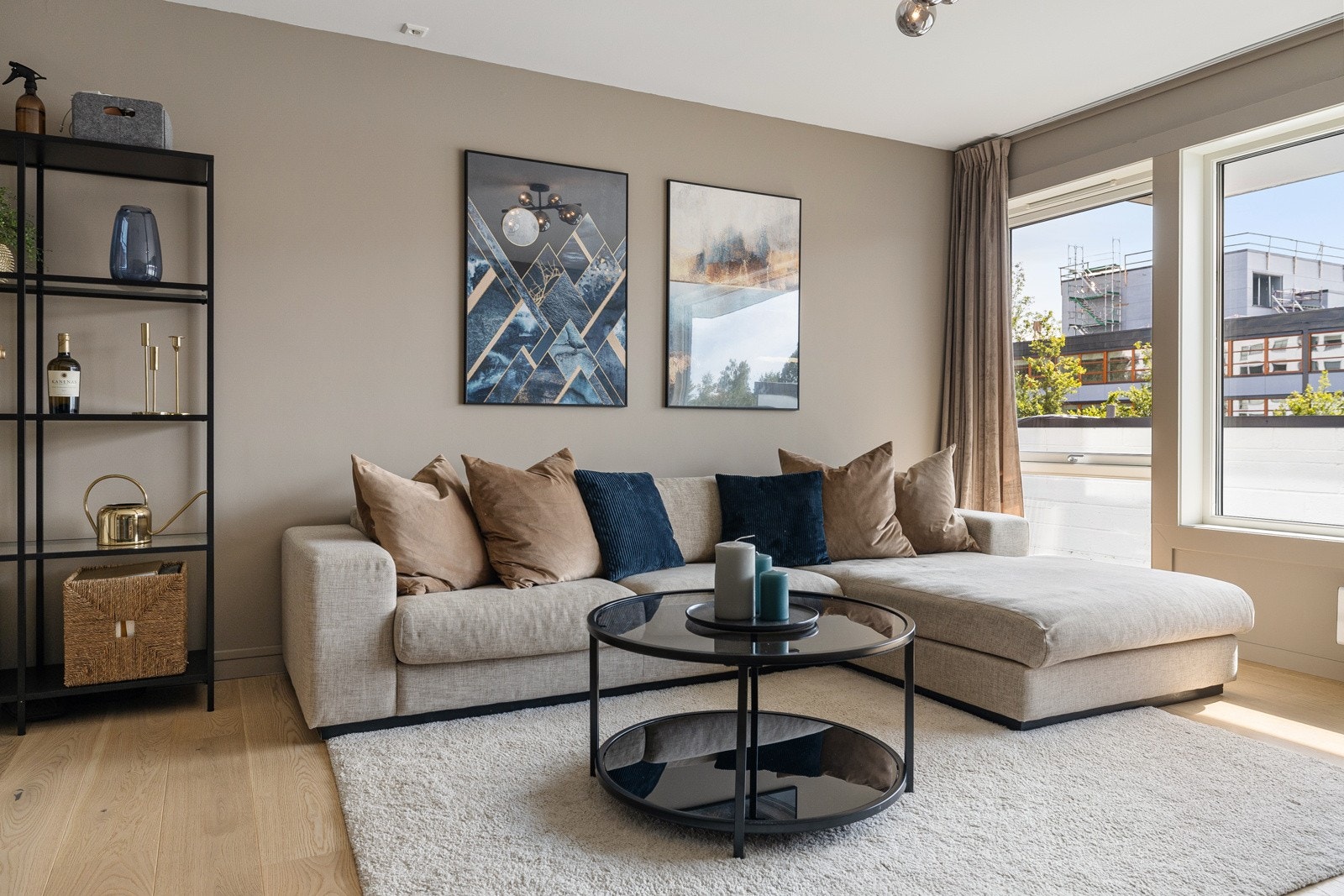 Dette er en lekker og moderne 3-roms leilighet med fin planløsning. Galleribilde