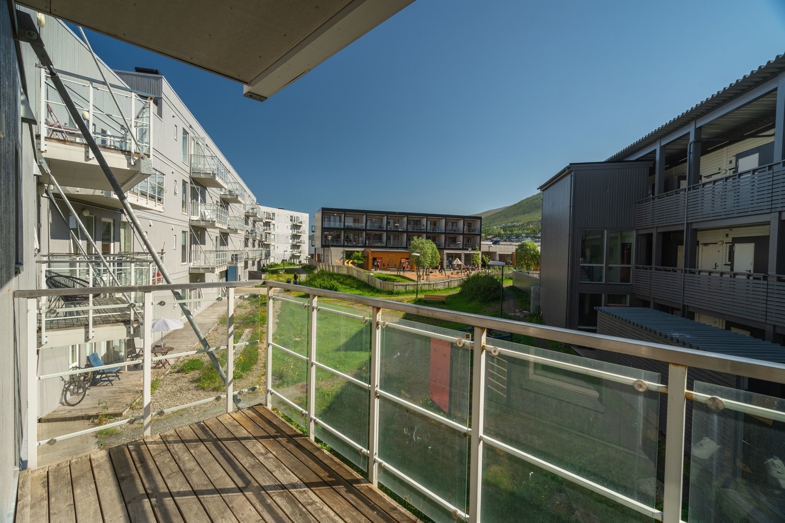 Fra stuen er det utgang til veranda