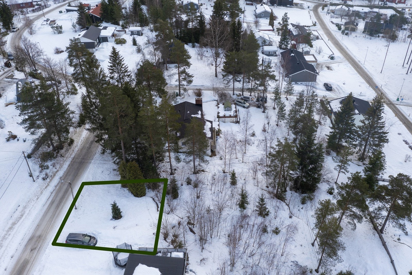 Gangavstand til bussholdestopp samt Nannestad sentrum med avganger til bl.a. Maura, Oslo Lufthavn og Jessheim Galleribilde