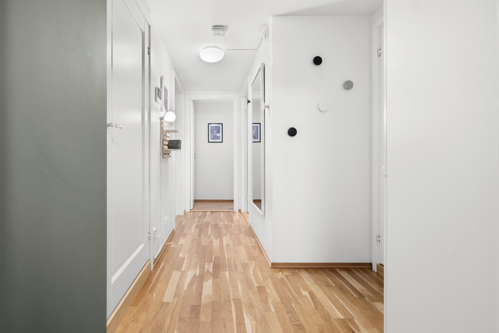 Entré. Galleribilde