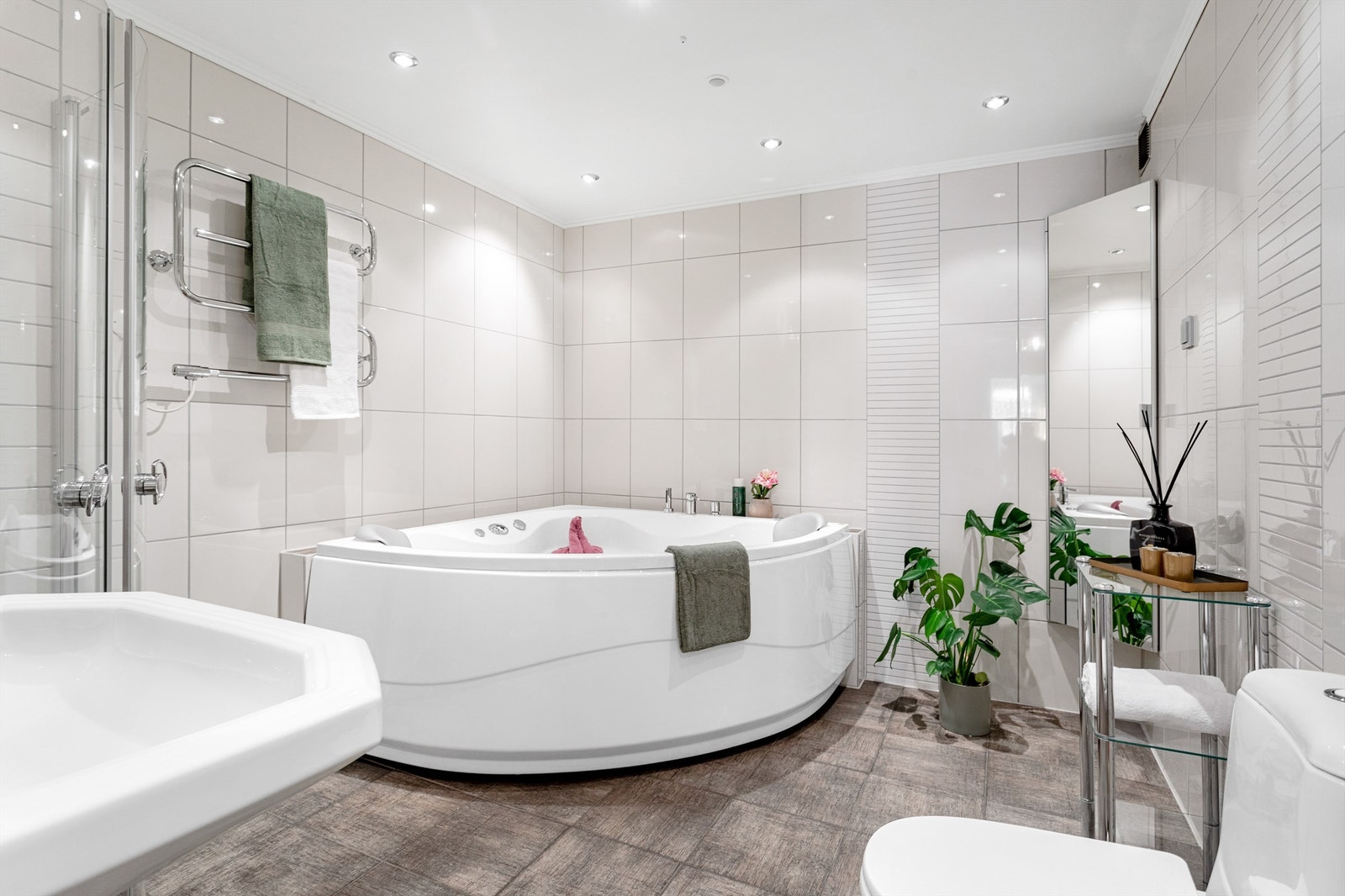 Bad på nedre plan Galleribilde