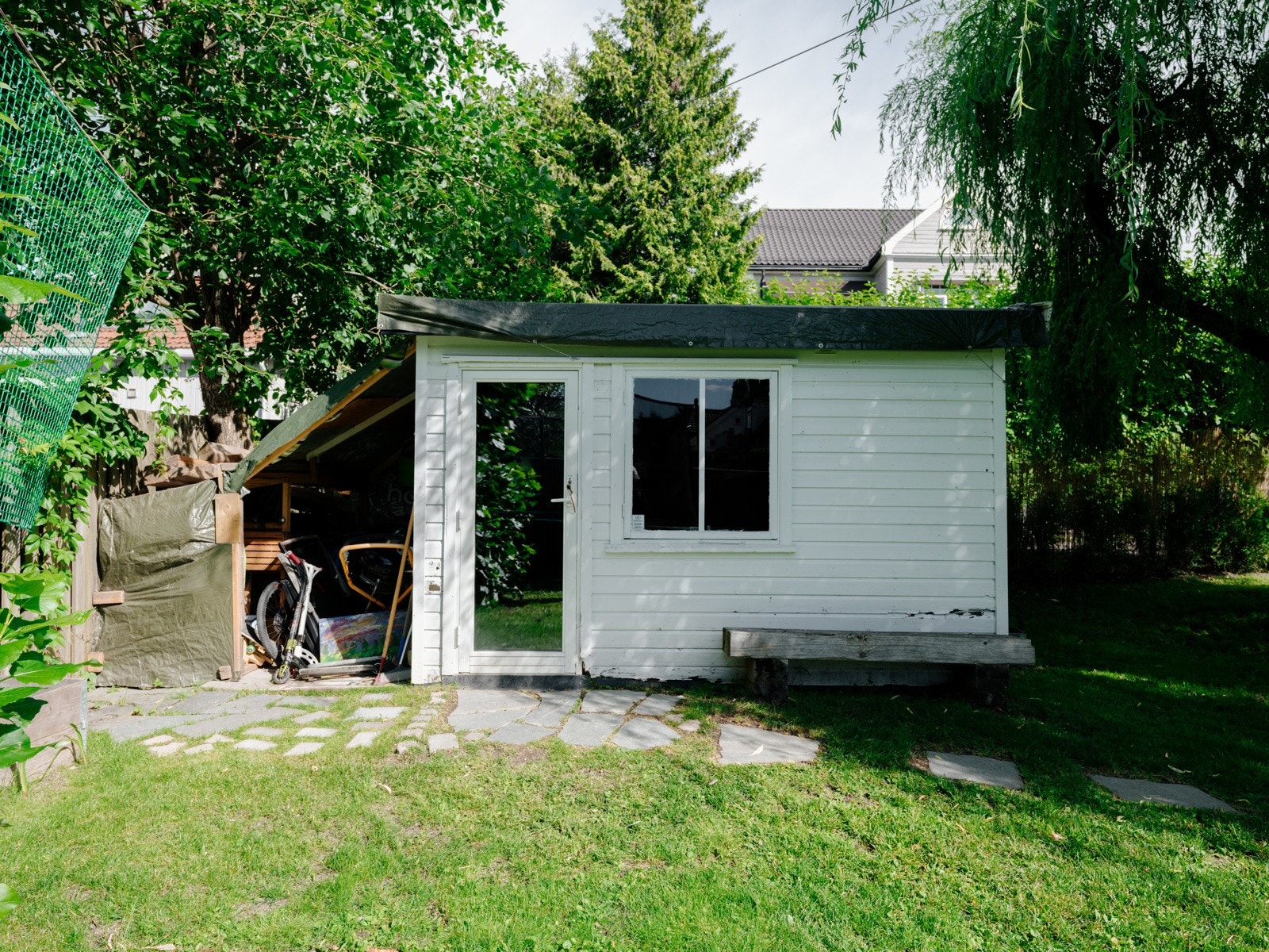 I hagen har du også en praktisk redskapsbod på ca. 7,5m². Galleribilde