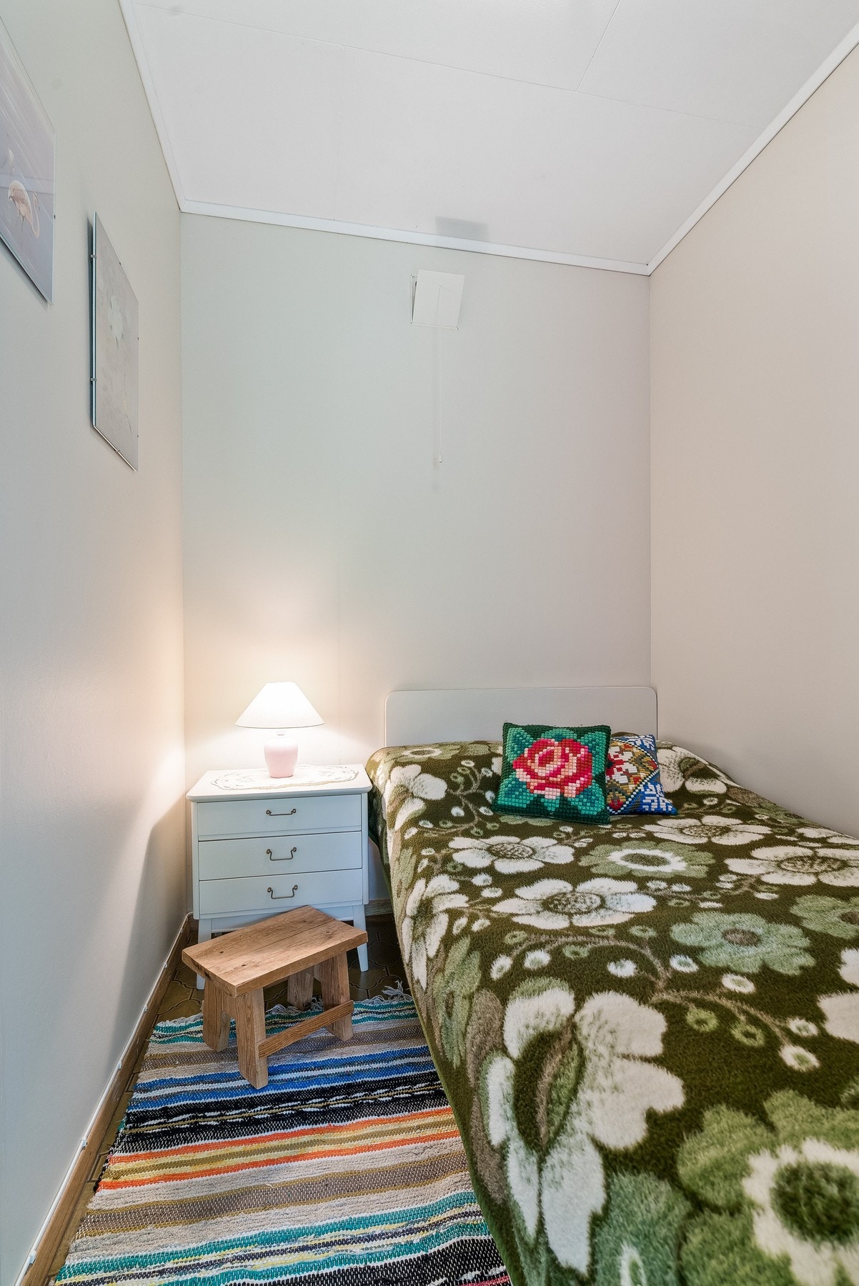 Bod innredet som soverom - Ikke godkjent for varig opphold Galleribilde