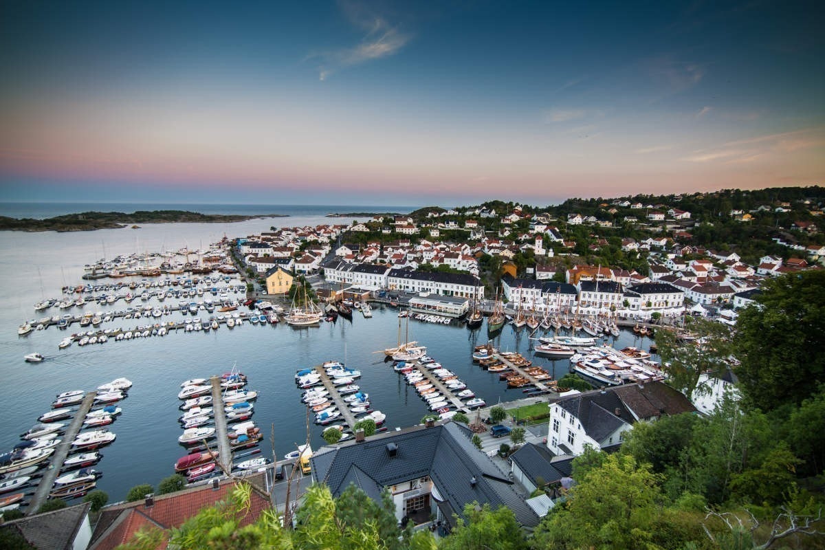 Risør by - den hvite by ved Skagerrak Galleribilde