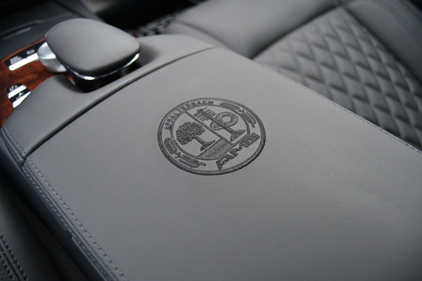 Hovedbilde av Mercedes-Benz S-Klasse