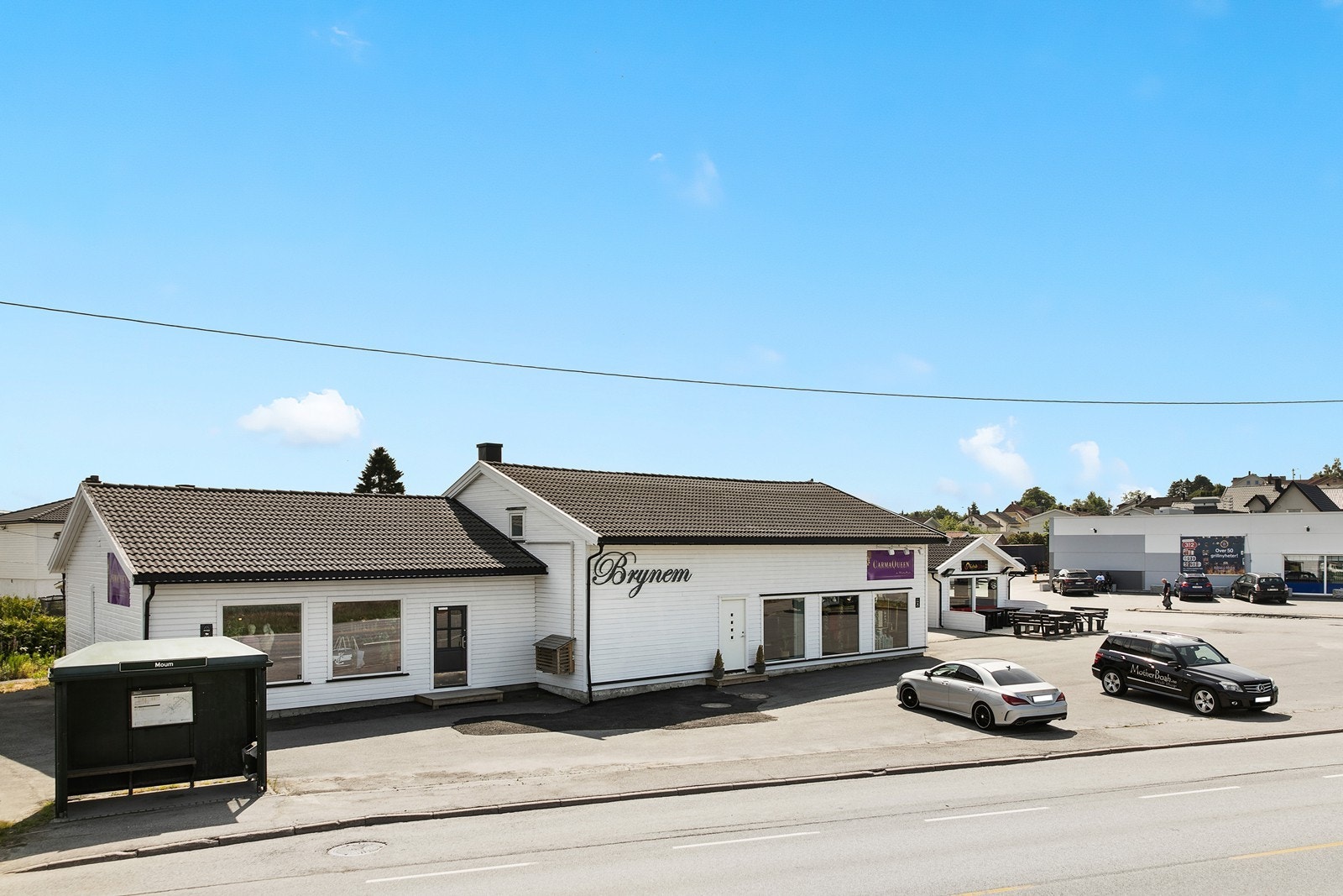 Bygget er tilbygget i flere etapper og er godt vedlikeholdt. Galleribilde