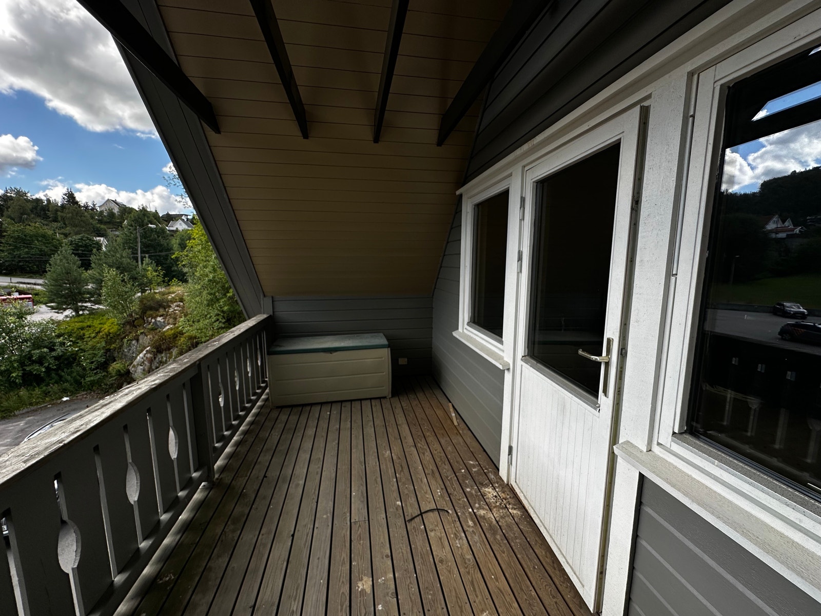 Balkong fra stua. Galleribilde